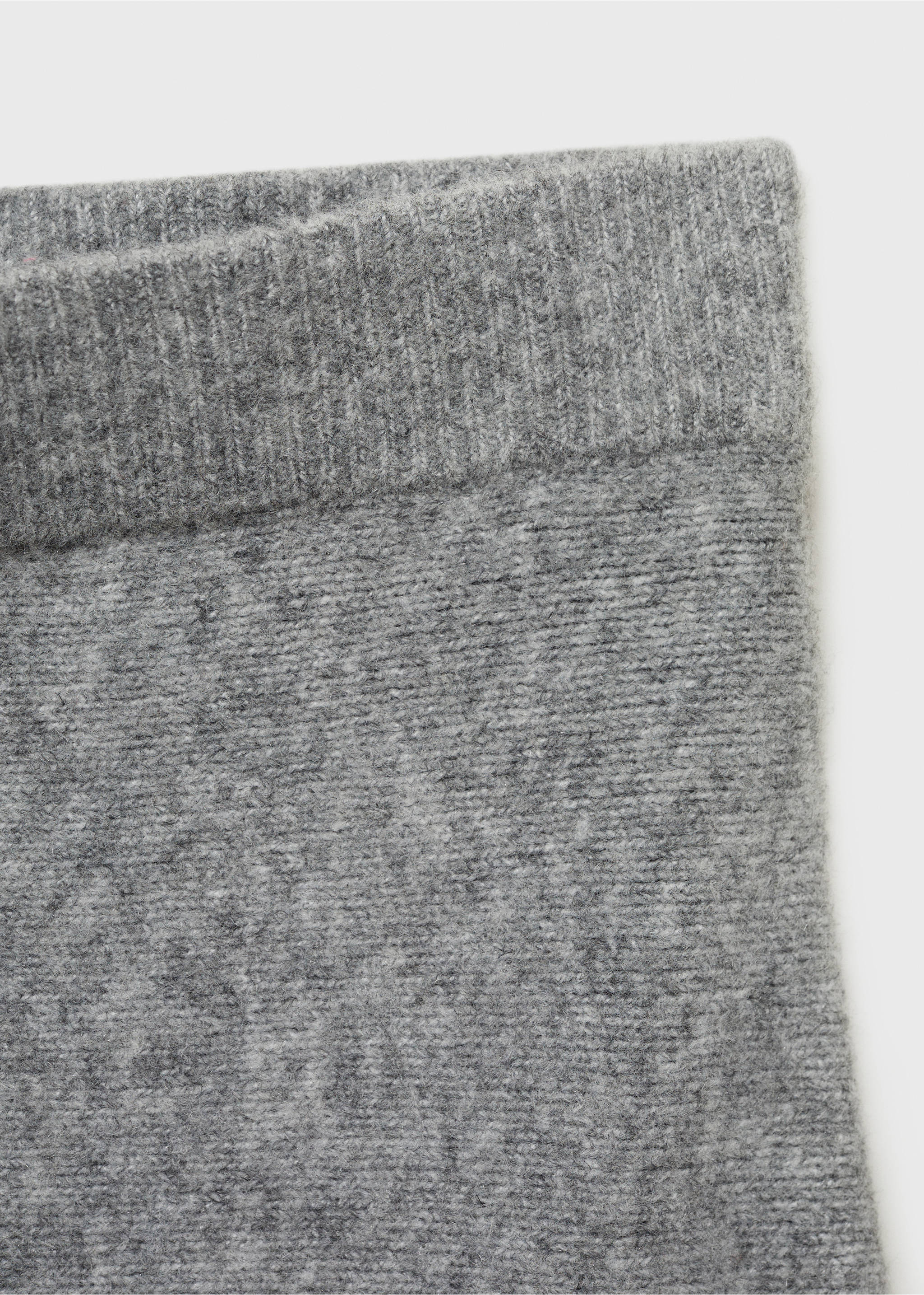 Long knitted skirt - Details of the article 8, Grey. Ref: 87072925-00.