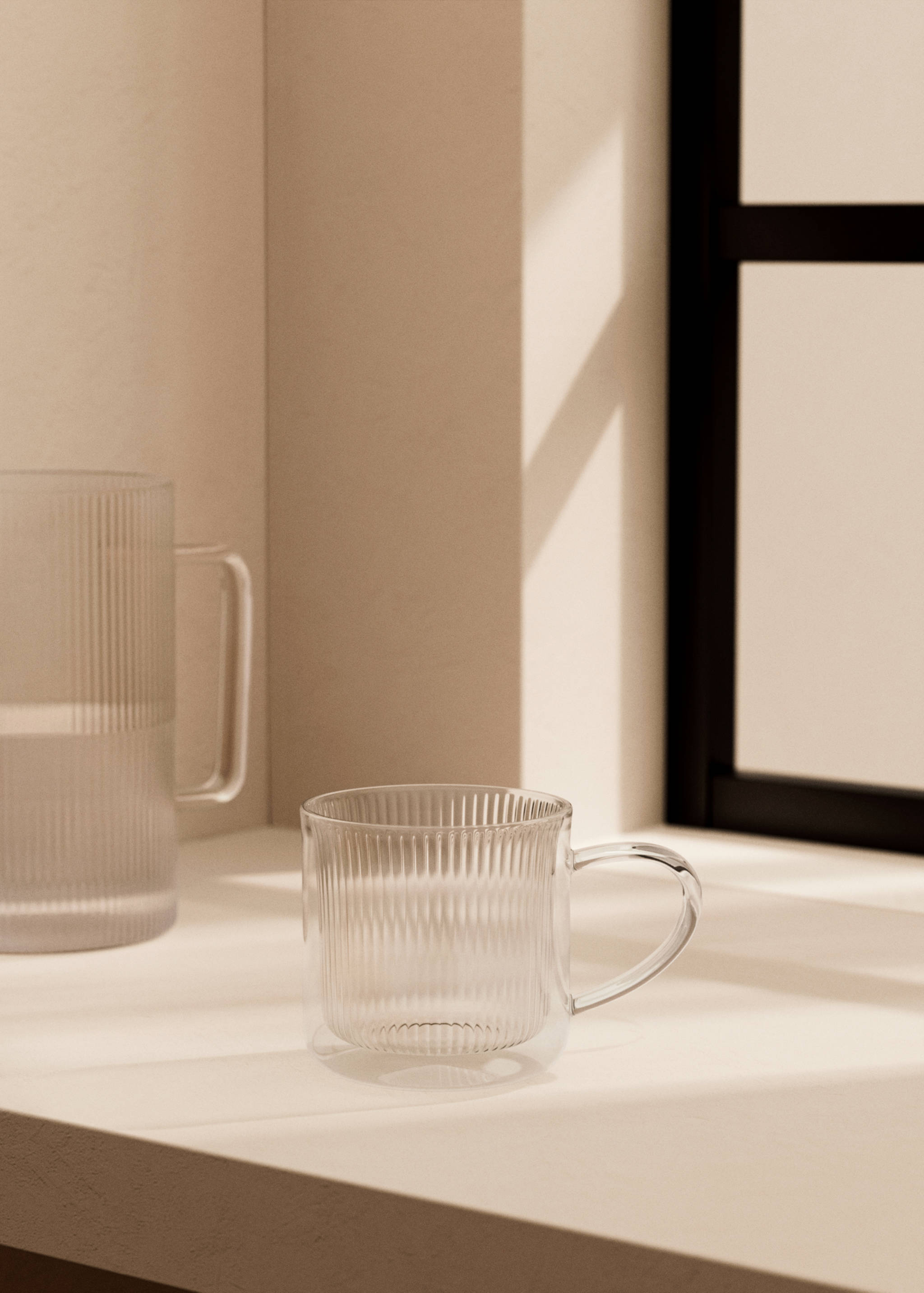 Cappuccino-Tasse aus Borosilikatglas mit Linien - Allgemeine Ansicht