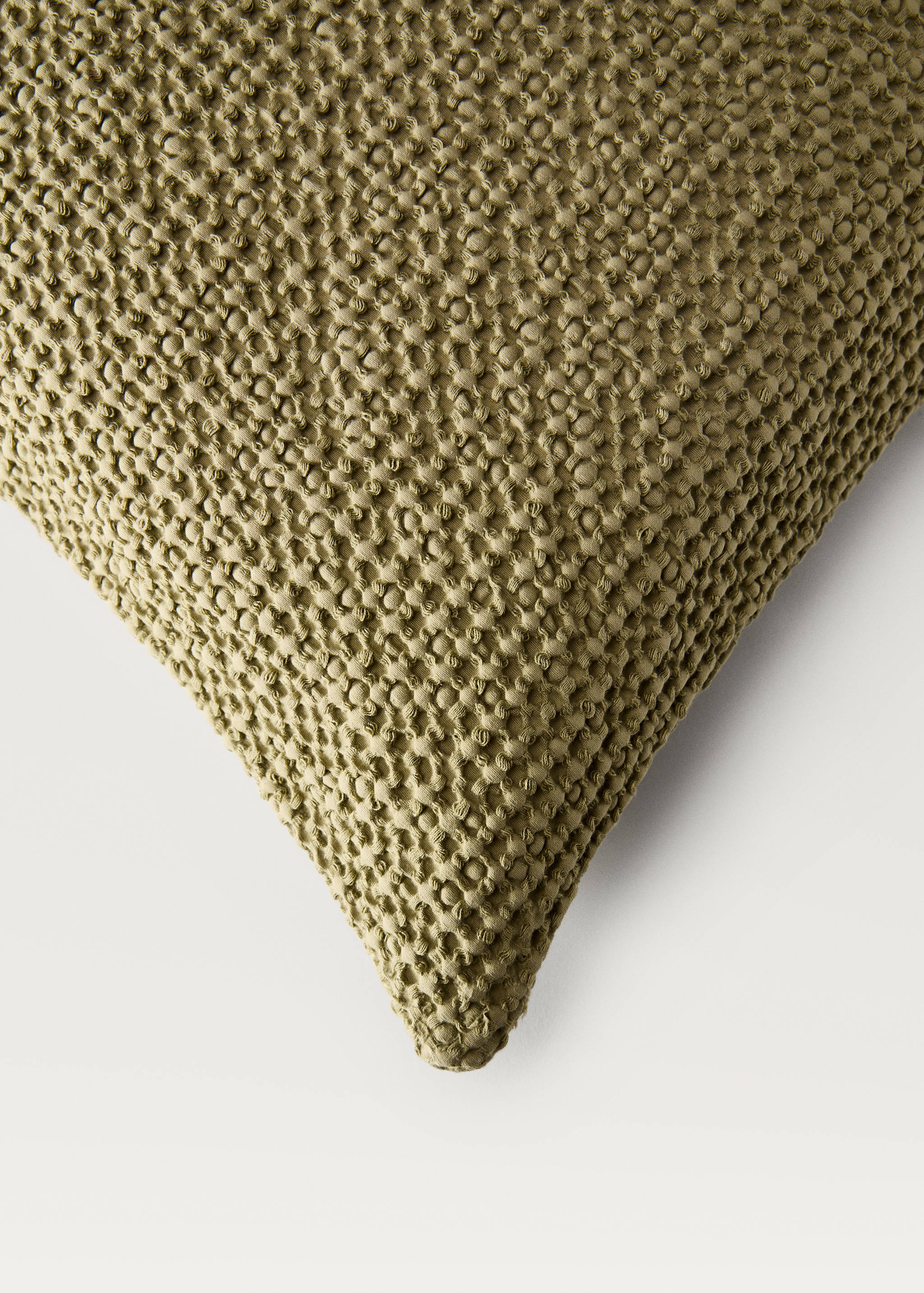 Garment-dyed waffle cotton cushion cover 50 x 50 cm - Details of the article 2
