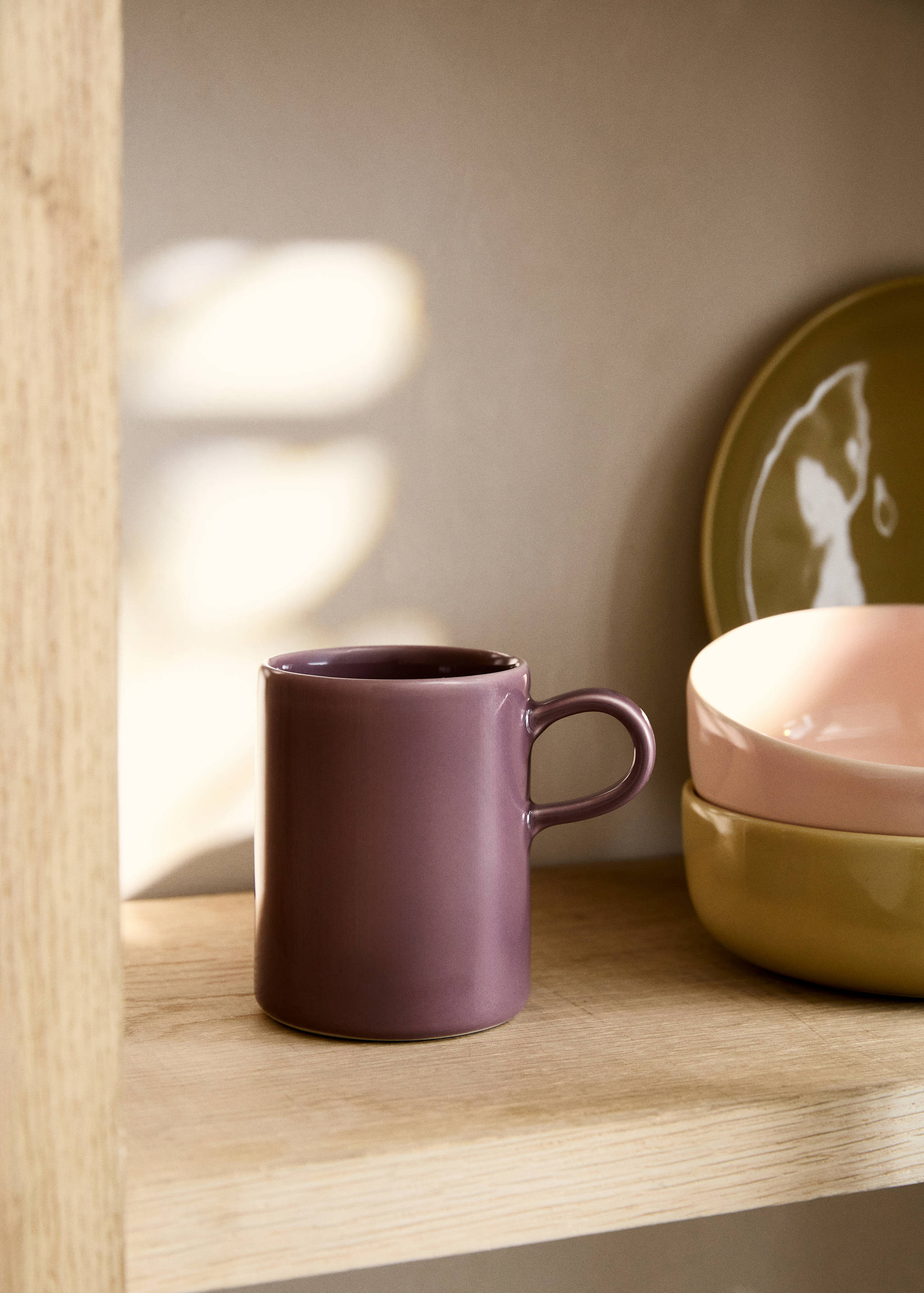 Chávena de café de grés - Plano geral