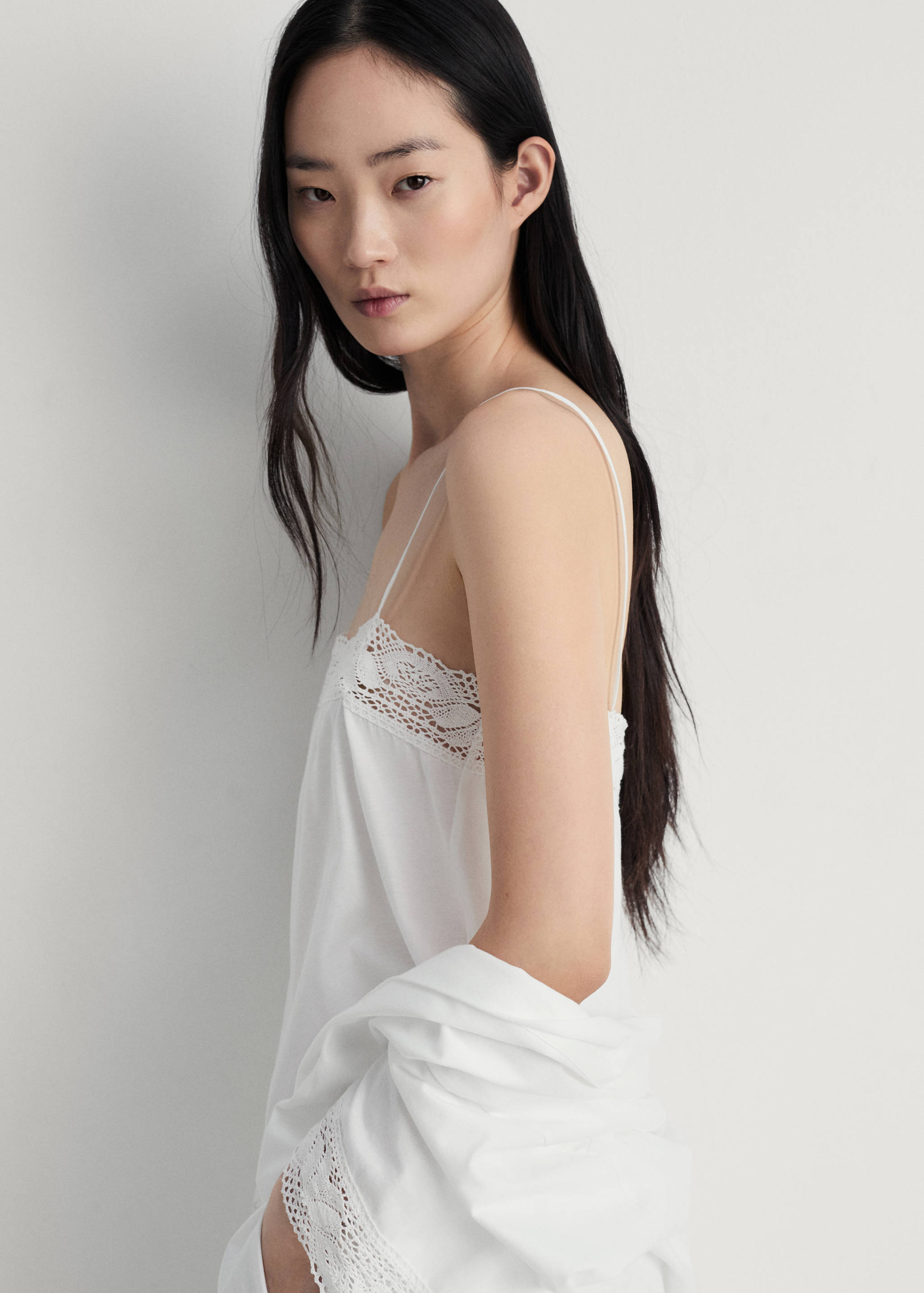 Cotton nightgown with lace detail - Details of the article 1