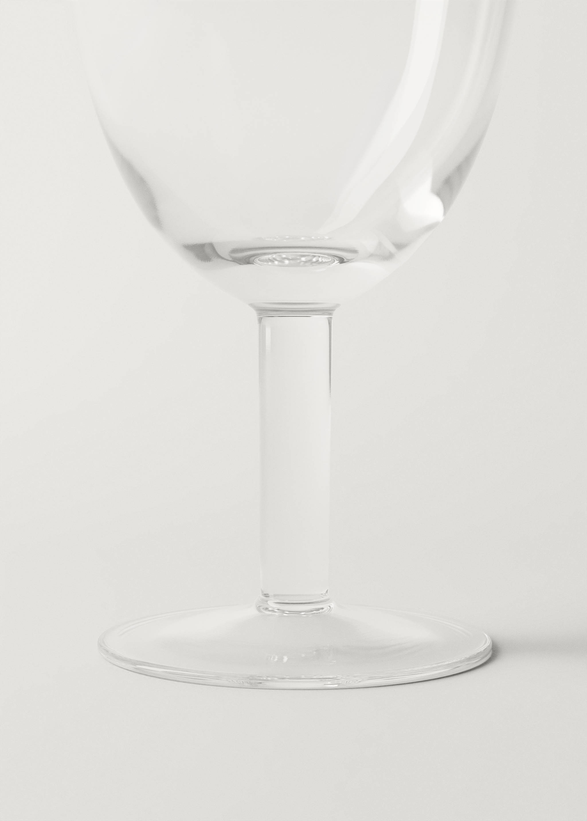 Low hand-blown stem glass - Details of the article 2