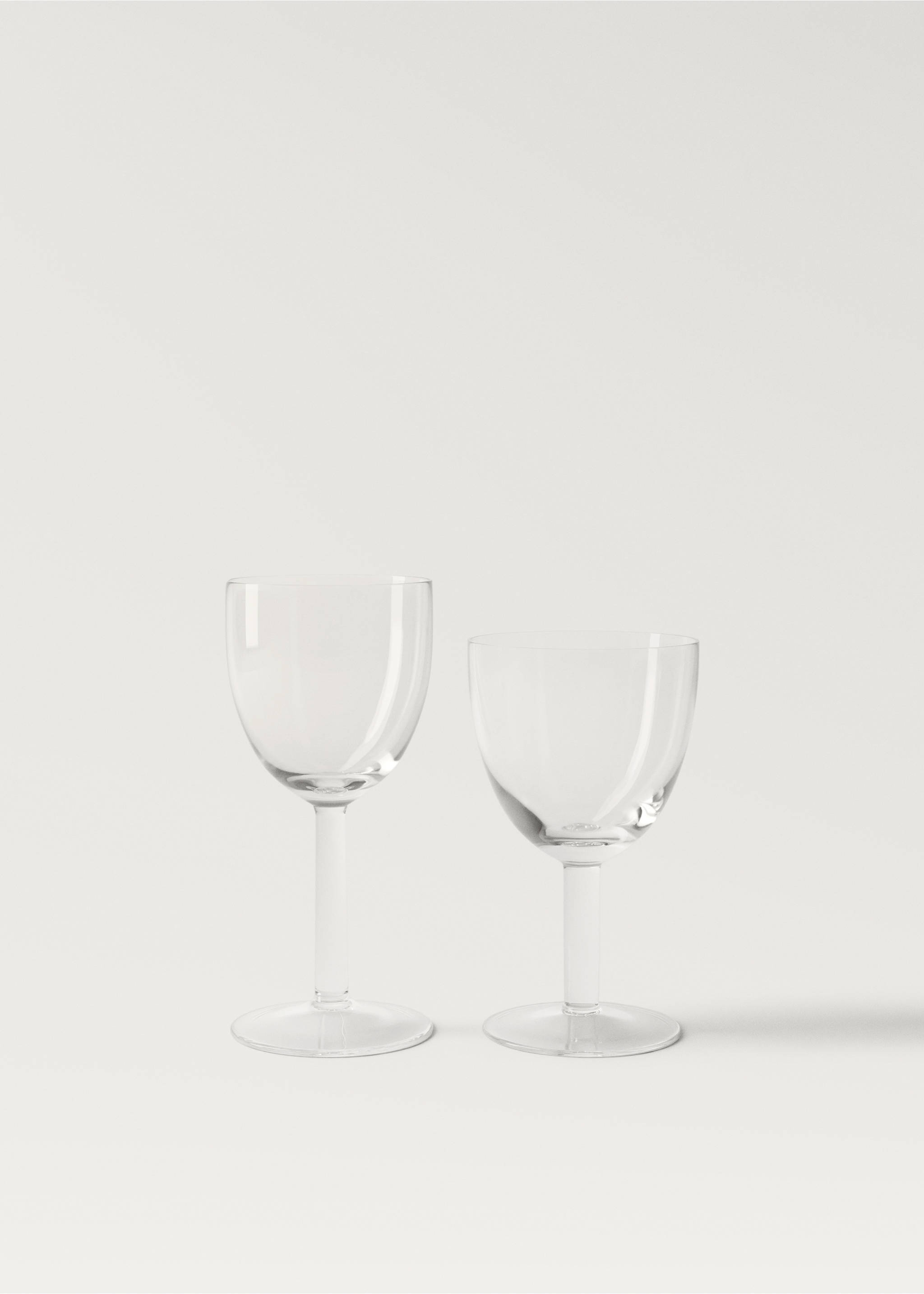 Low hand-blown stem glass - Medium plane, Ice Grey. Ref: 87072975-00.