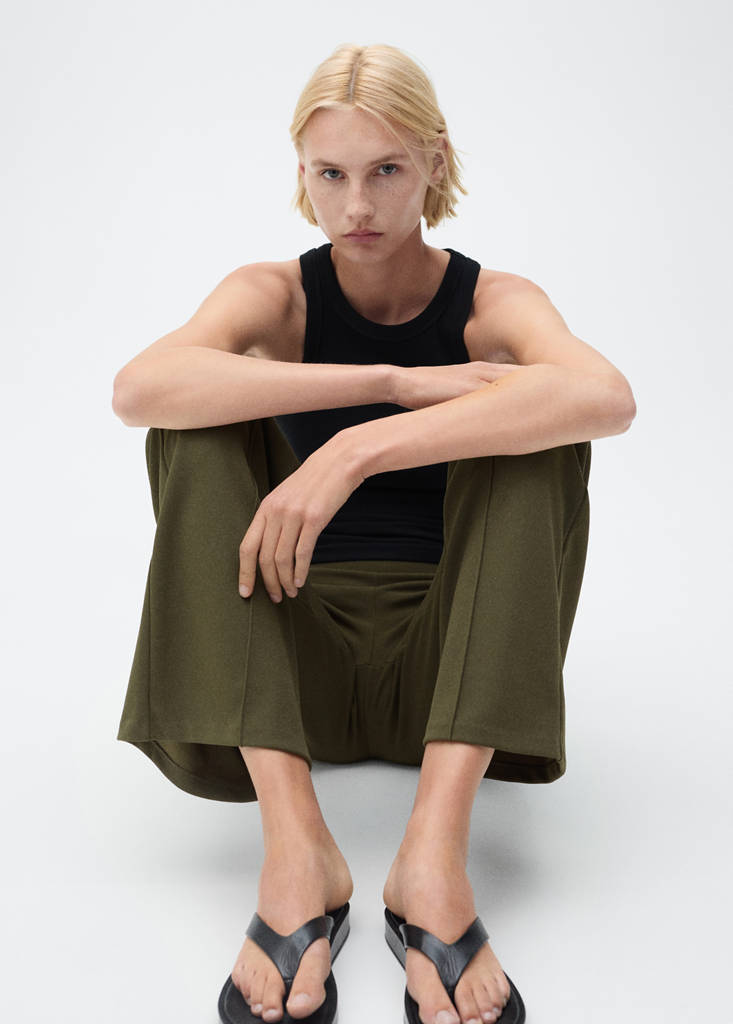 Straight knitted trousers — Khaki