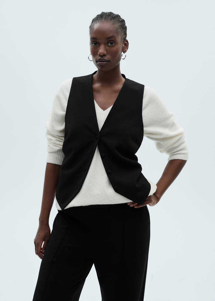 Straight knitted trousers — Black