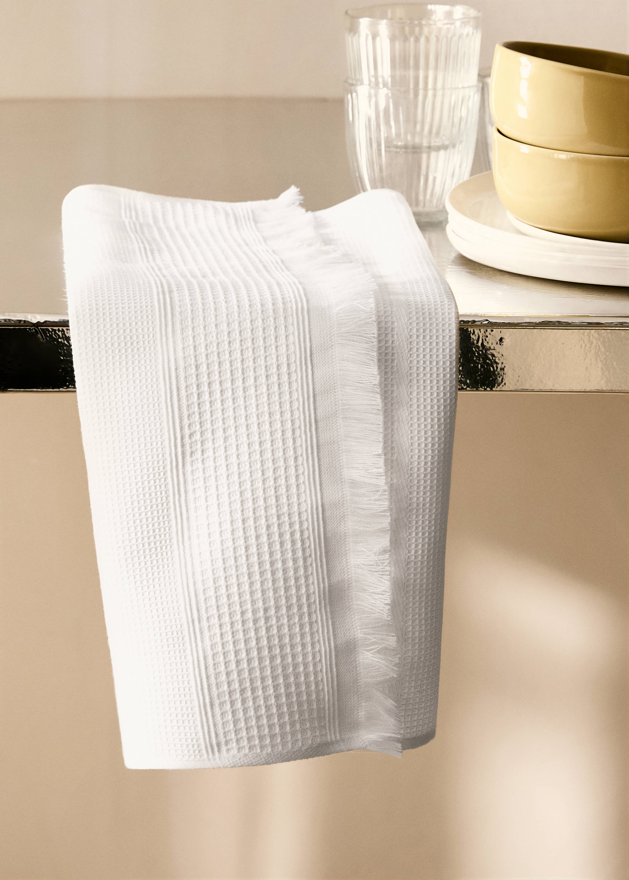 Textured cotton kitchen towel with fringes - General plane