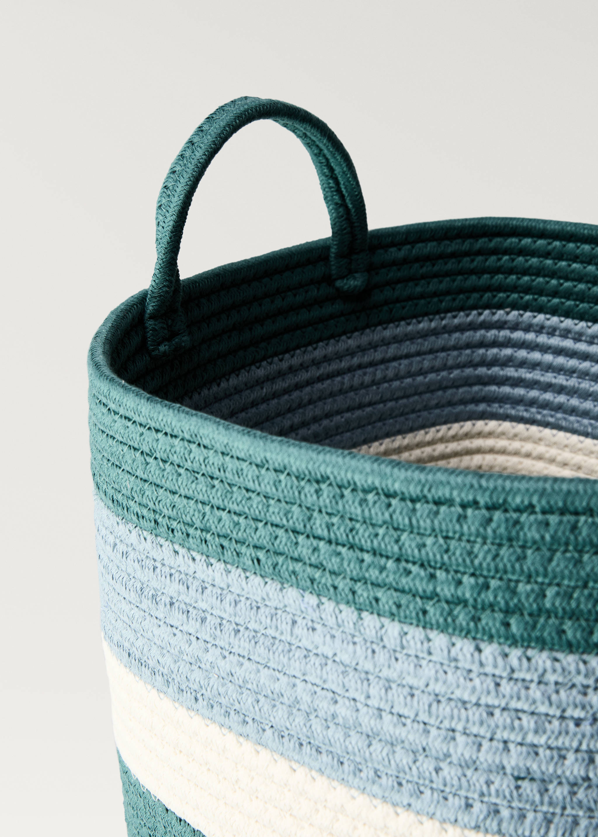 Large striped double-handle children's basket - Details of the article 2