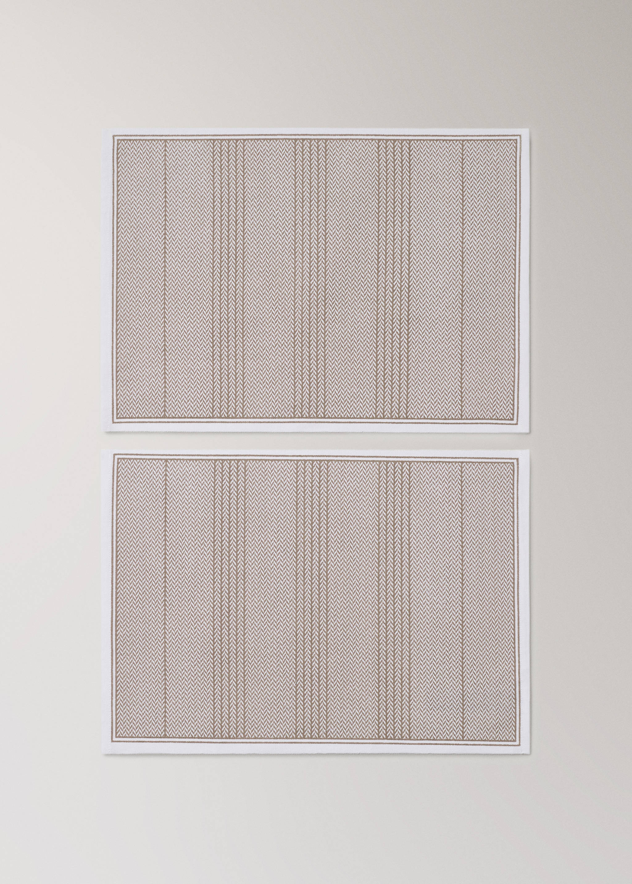 Geometric-print placemats - Article without model