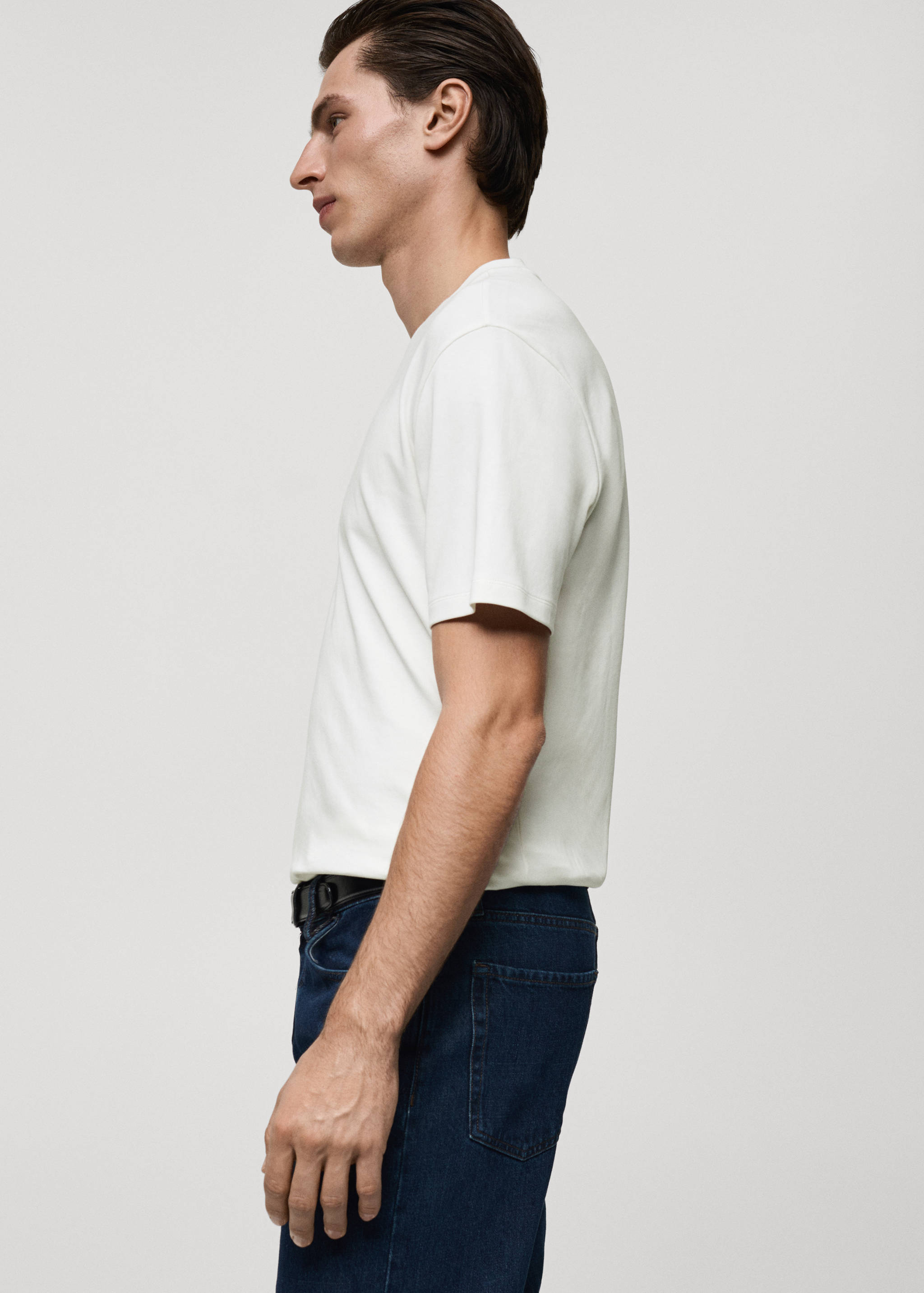Medium weight regular fit T-shirt - Details of the article 2