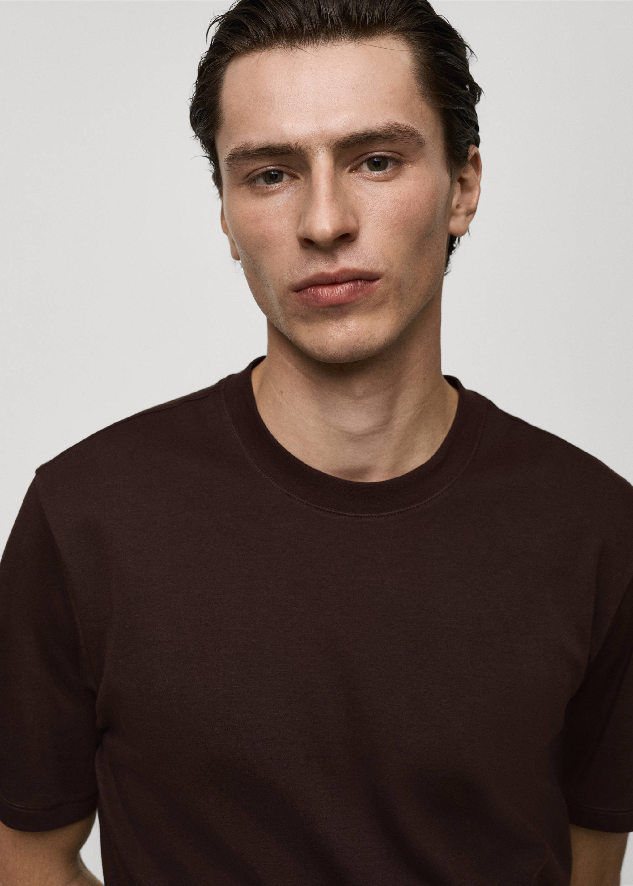 Medium weight regular fit T-shirt - Details of the article 1