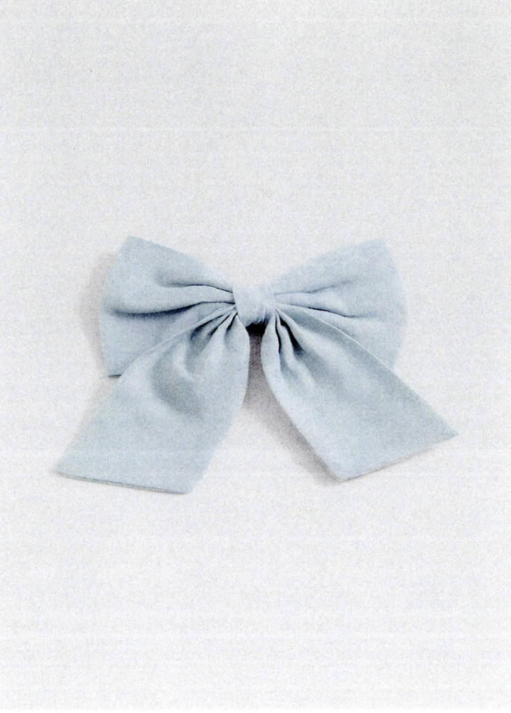 Bow hairclip - thumbnail 3