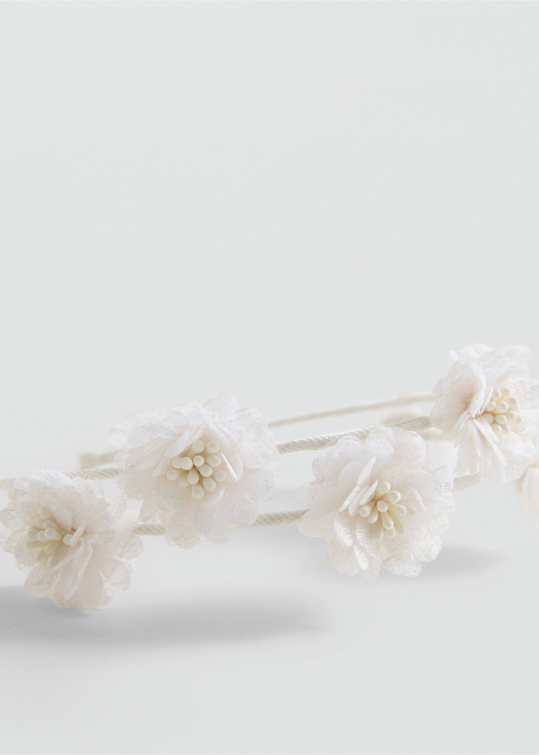Flower hairband - Details of the article 1, Ecru. Ref: 87073648-00.