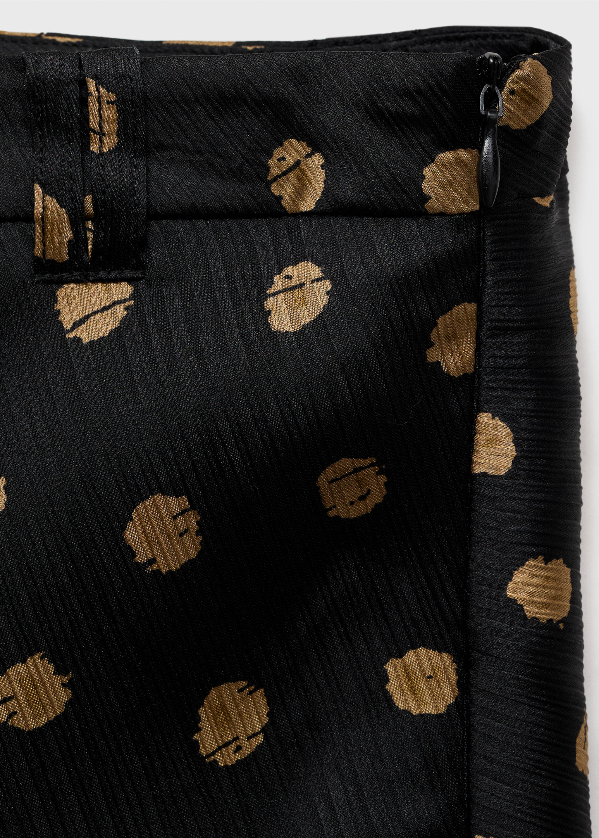 Polka-dot midi skirt - Details of the article 8, Black. Ref: 87074069-00.