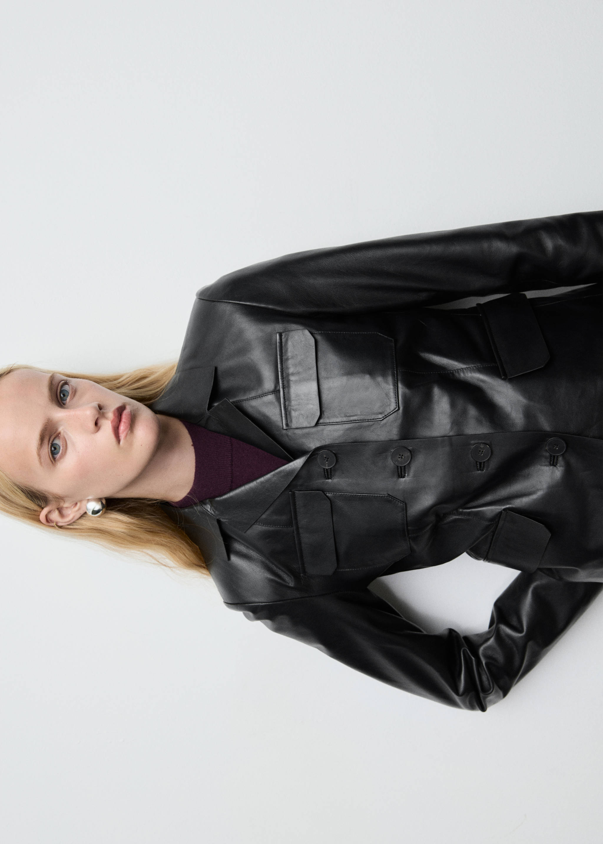 Leather jacket with flap pockets - Details of the article 2
