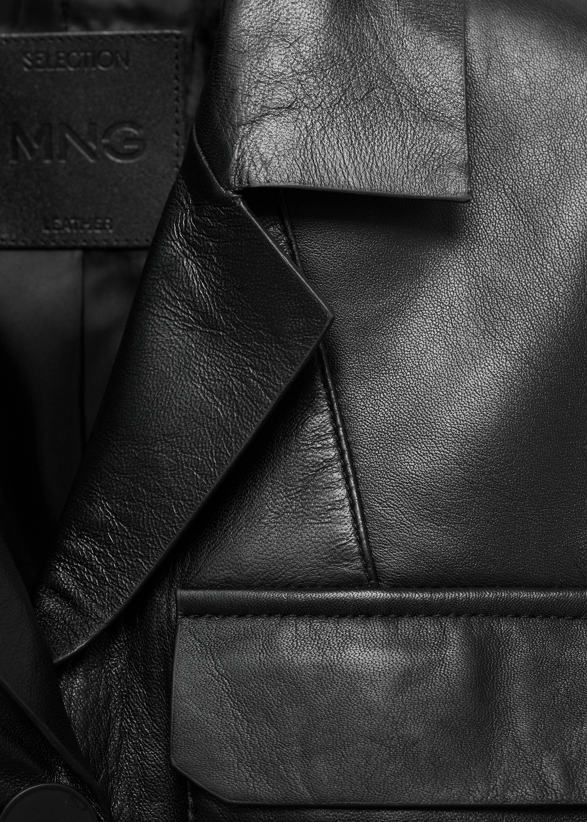 Leather jacket with flap pockets - Details of the article 8