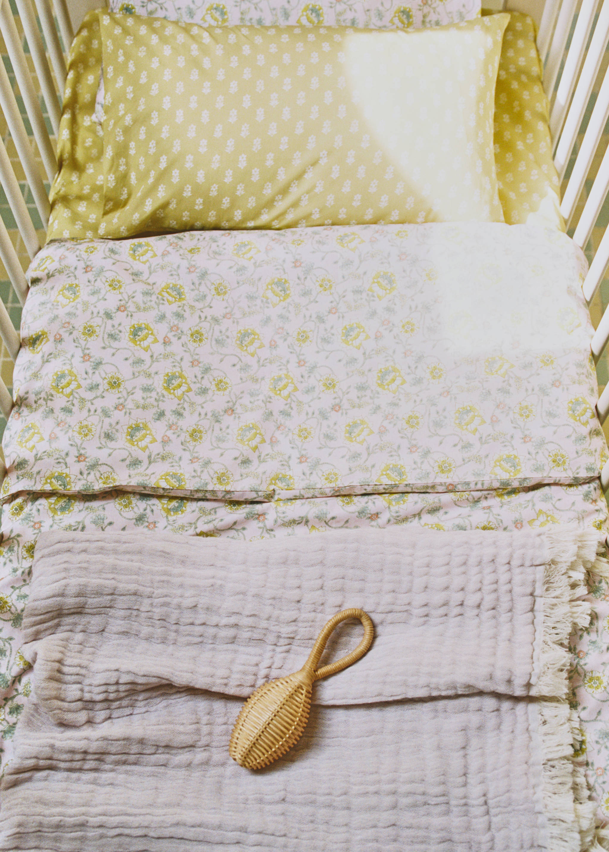 Bettbezug aus Baumwoll-Perkal mit Blumenmuster für Kinderbettchen - Detail des Artikels 6