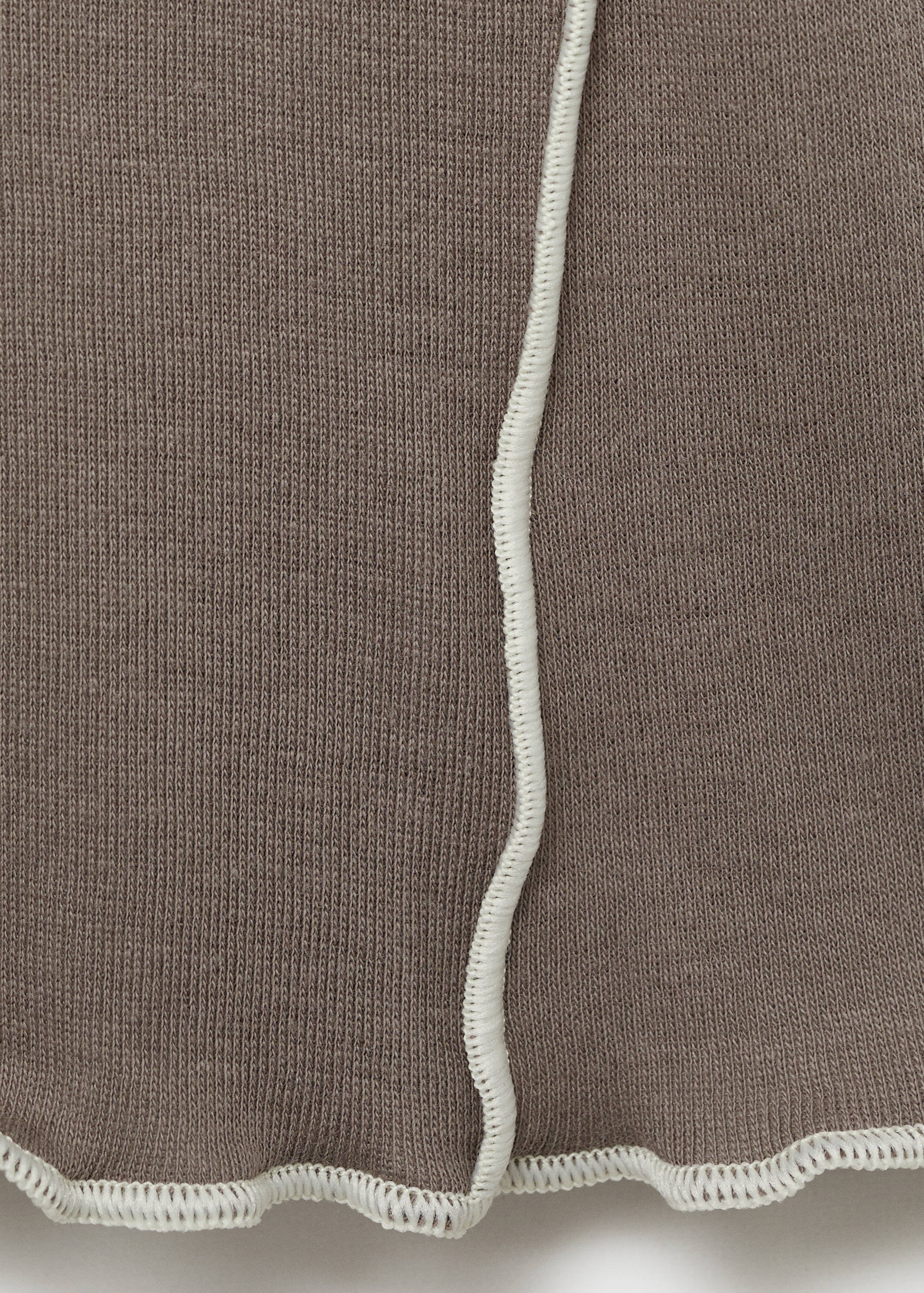 T-shirt cropped com debruns em contraste - Pormenor do artigo 0