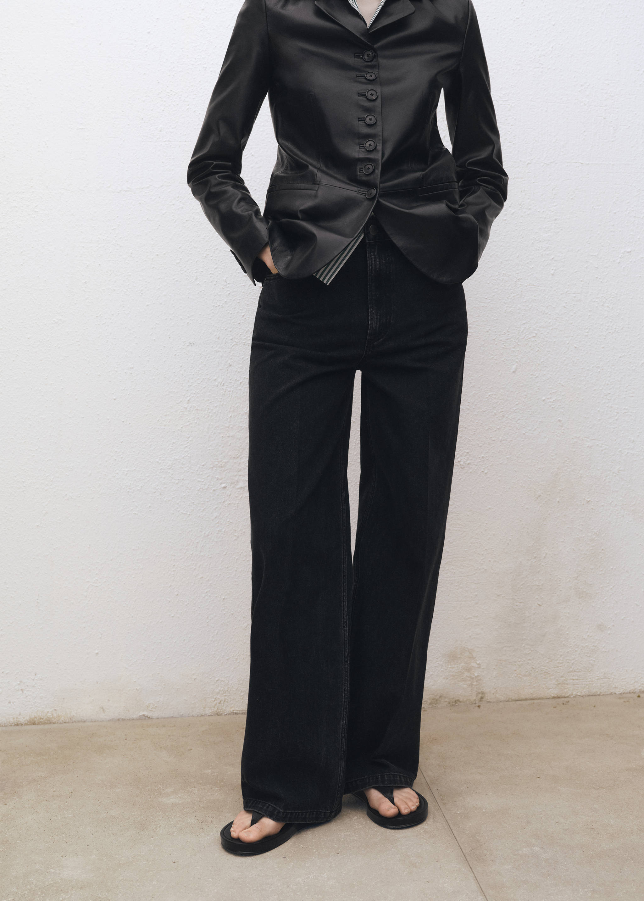 Jeans rectos tiro alto - Plano medio