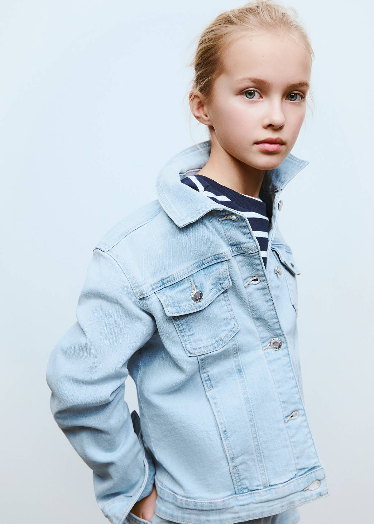 Denim jacket — Light Blue