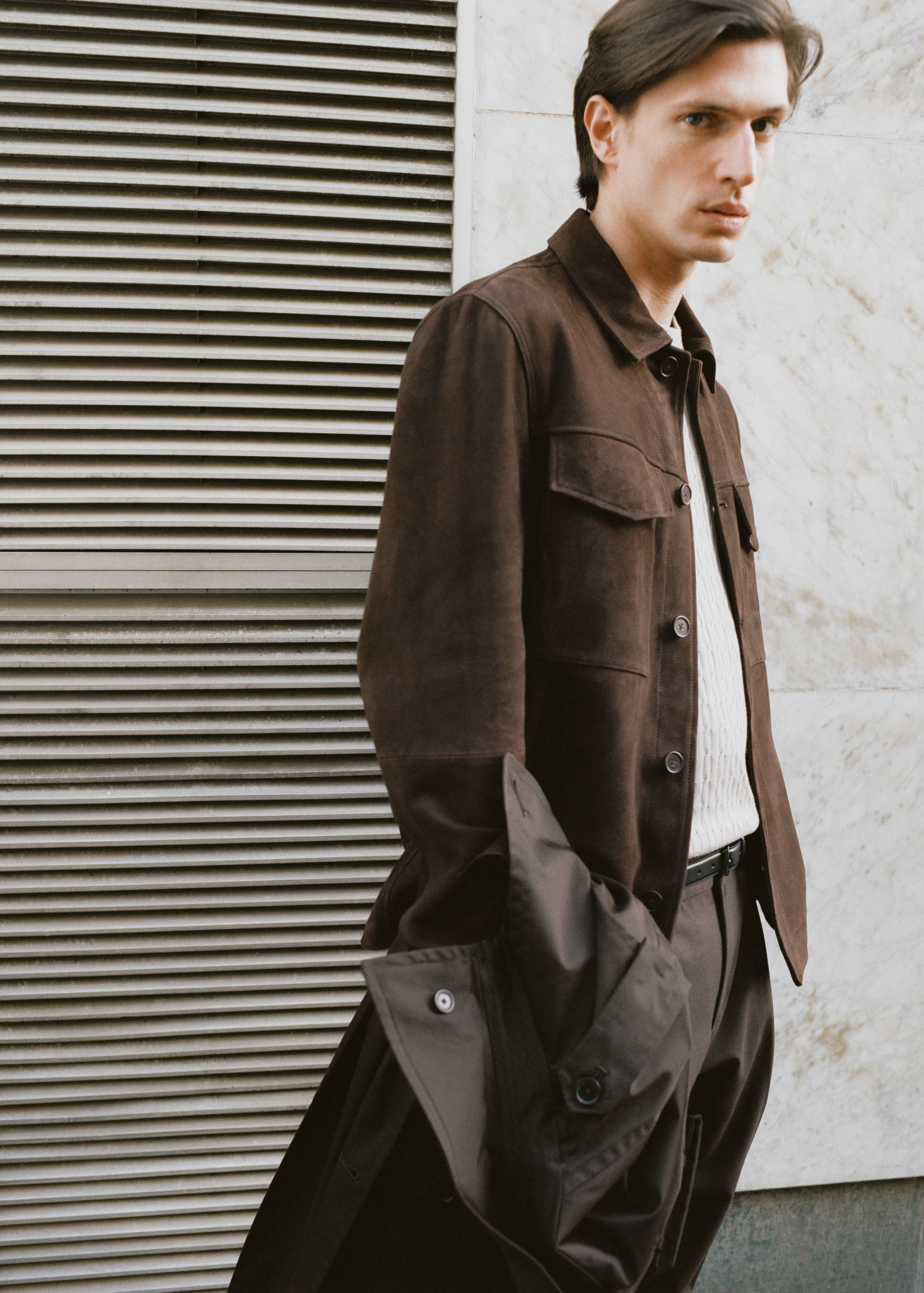Suede jacket with pockets - Details of the article 5