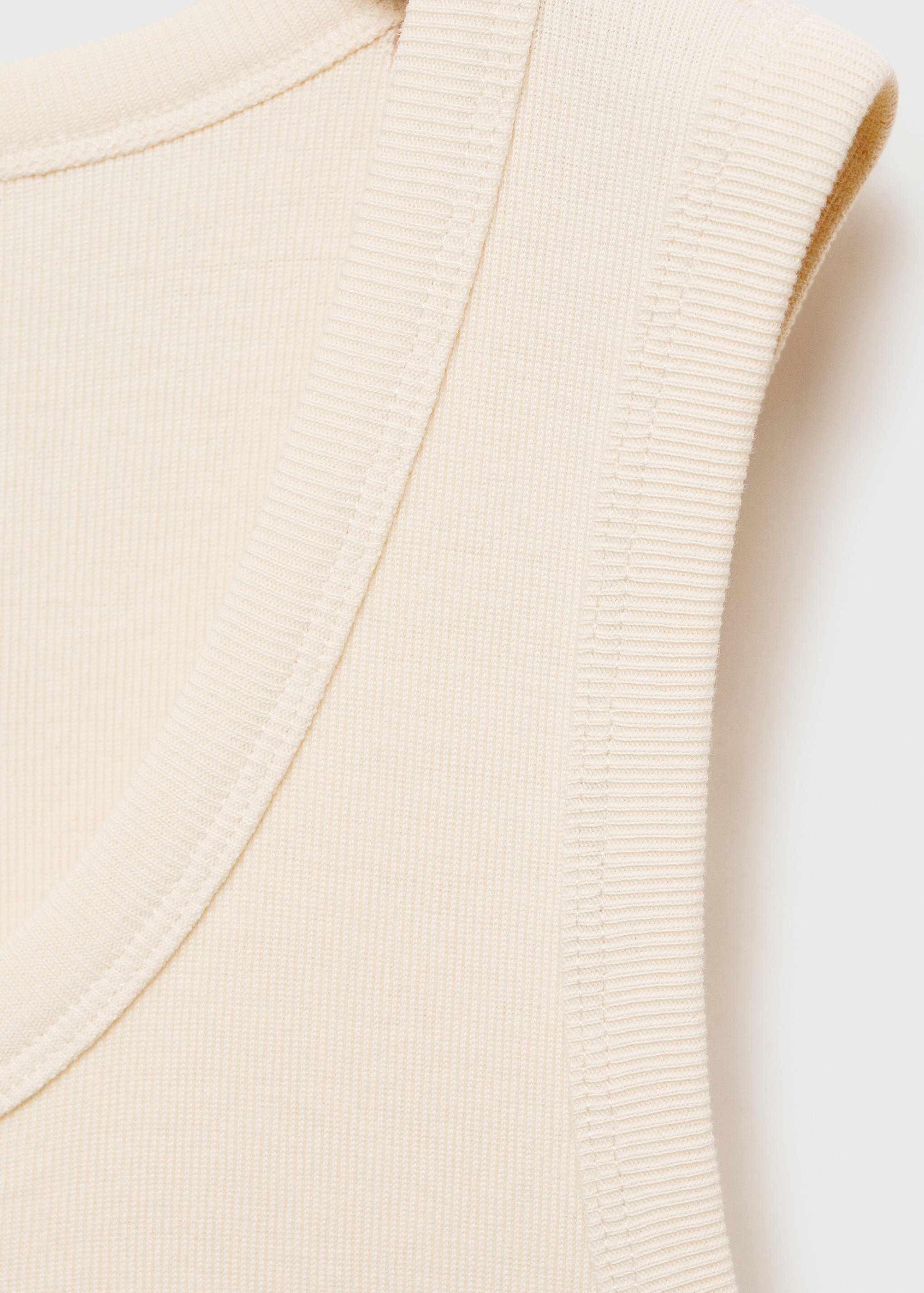 Майка 100% хлопок с пуговицами - Деталь изделия 0