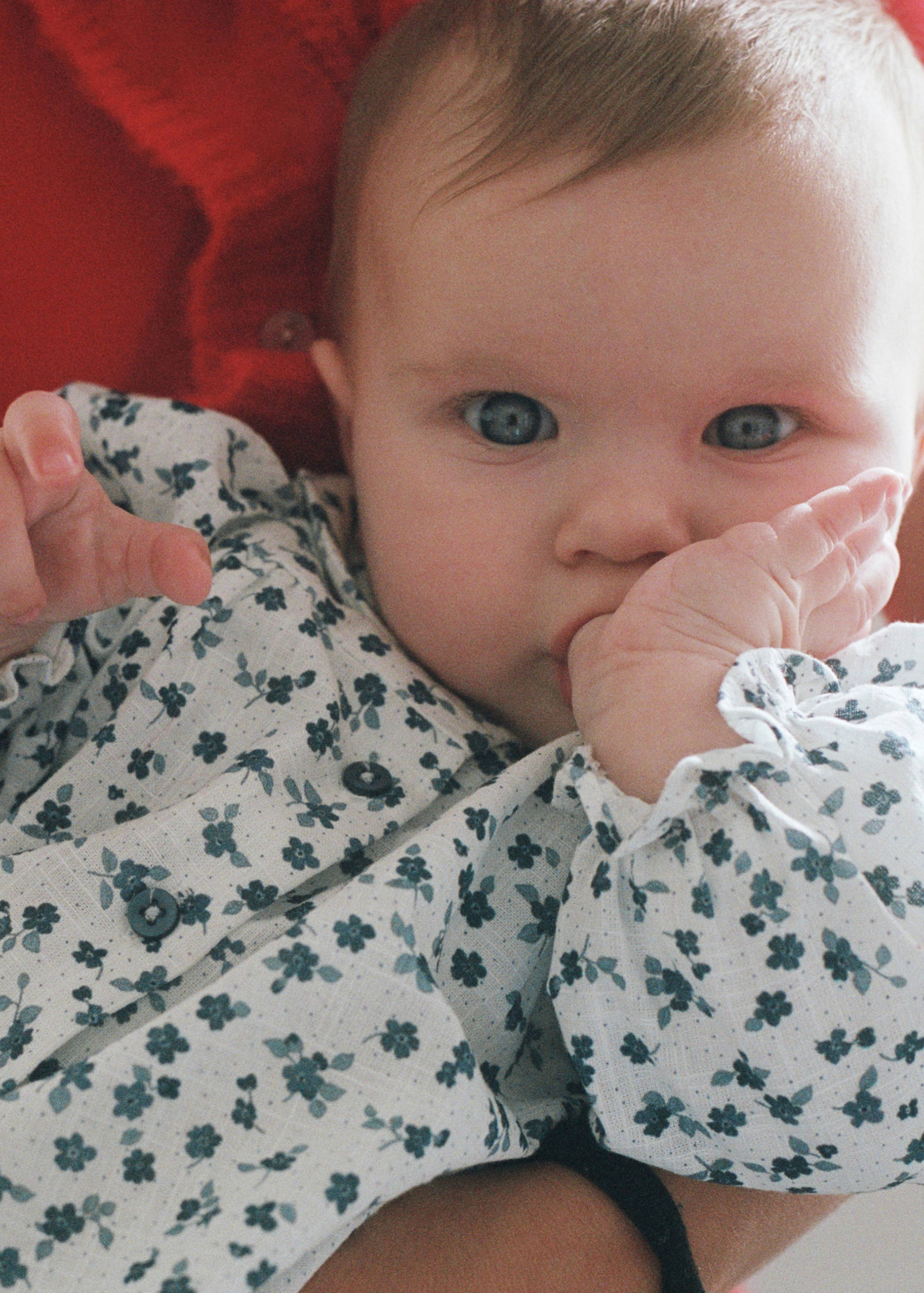 Katoenen blouse met bloemetjesprint - Overzichtstekening