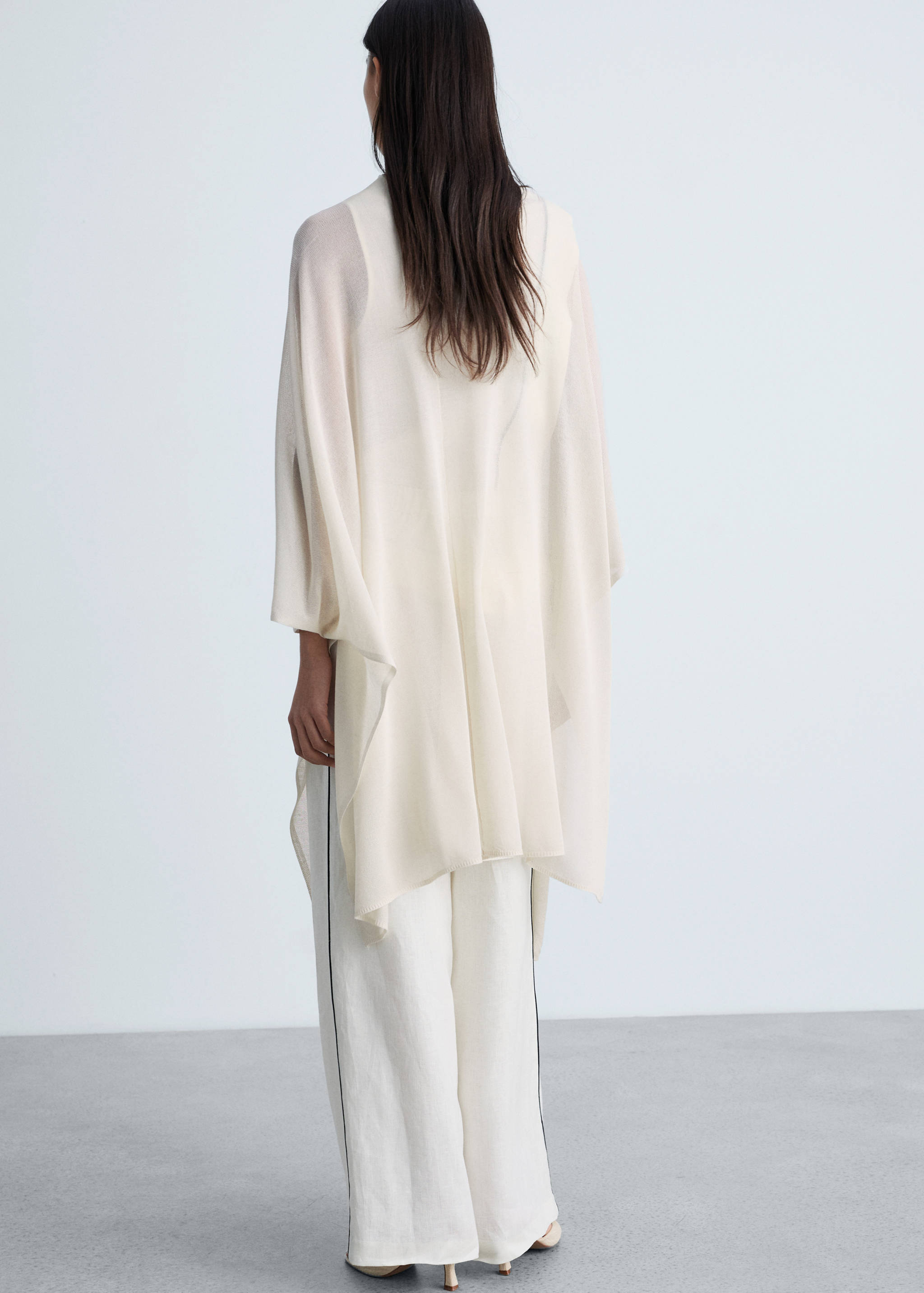 Fine knit long cardigan - Reverse of the article