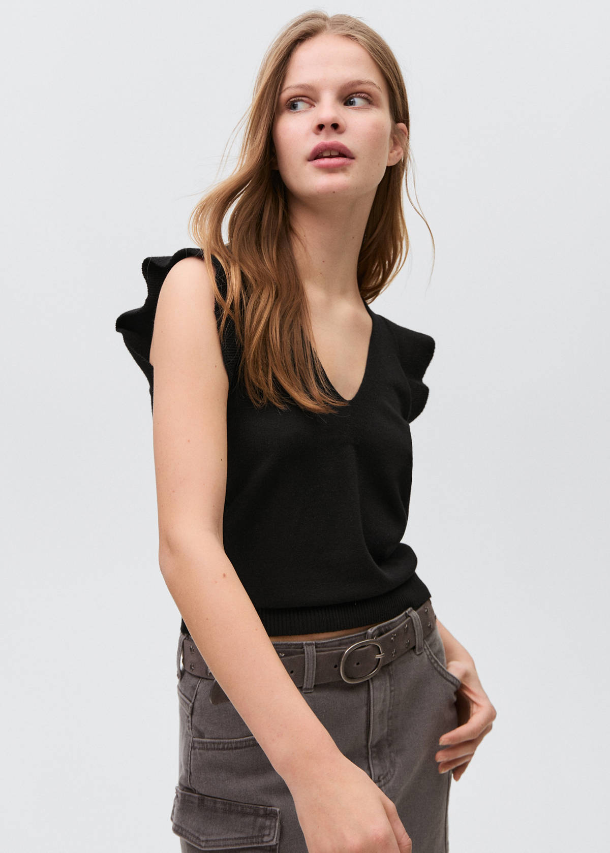 V-neck top — Black