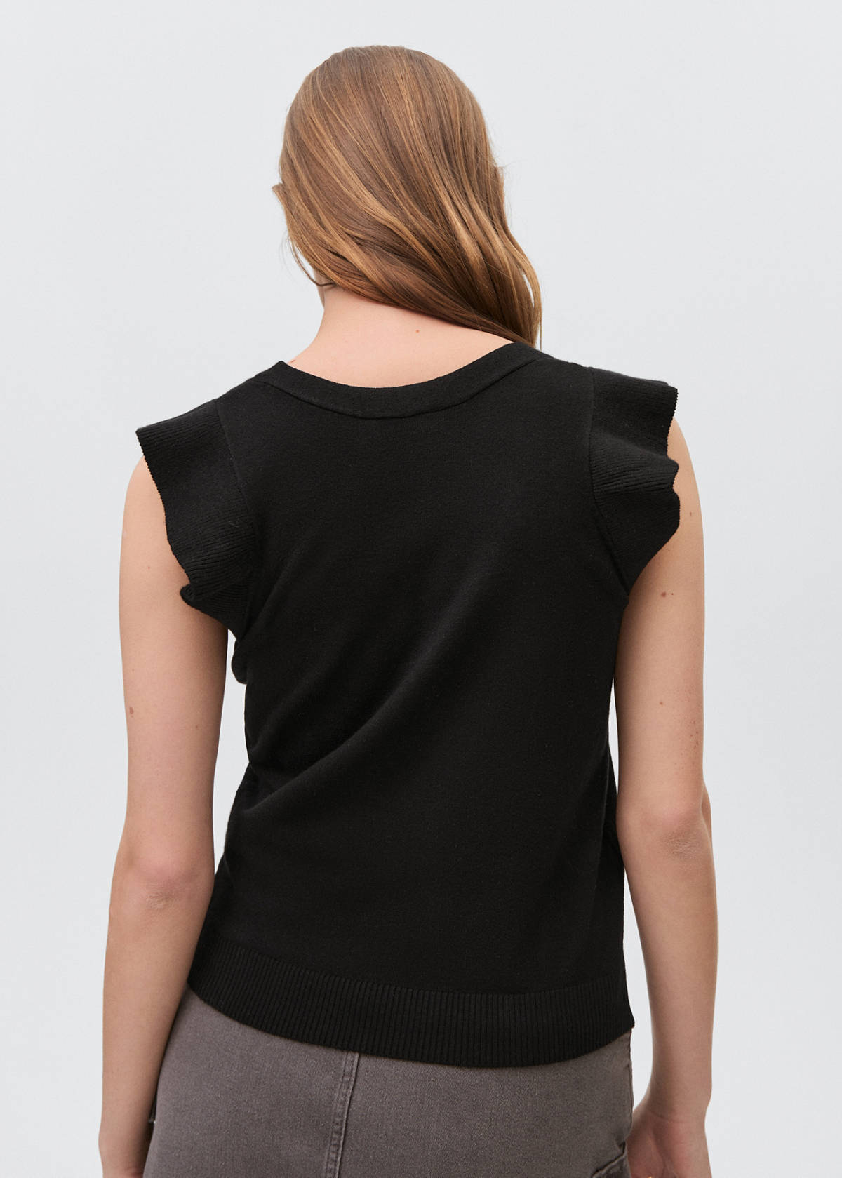 V-neck top — Black