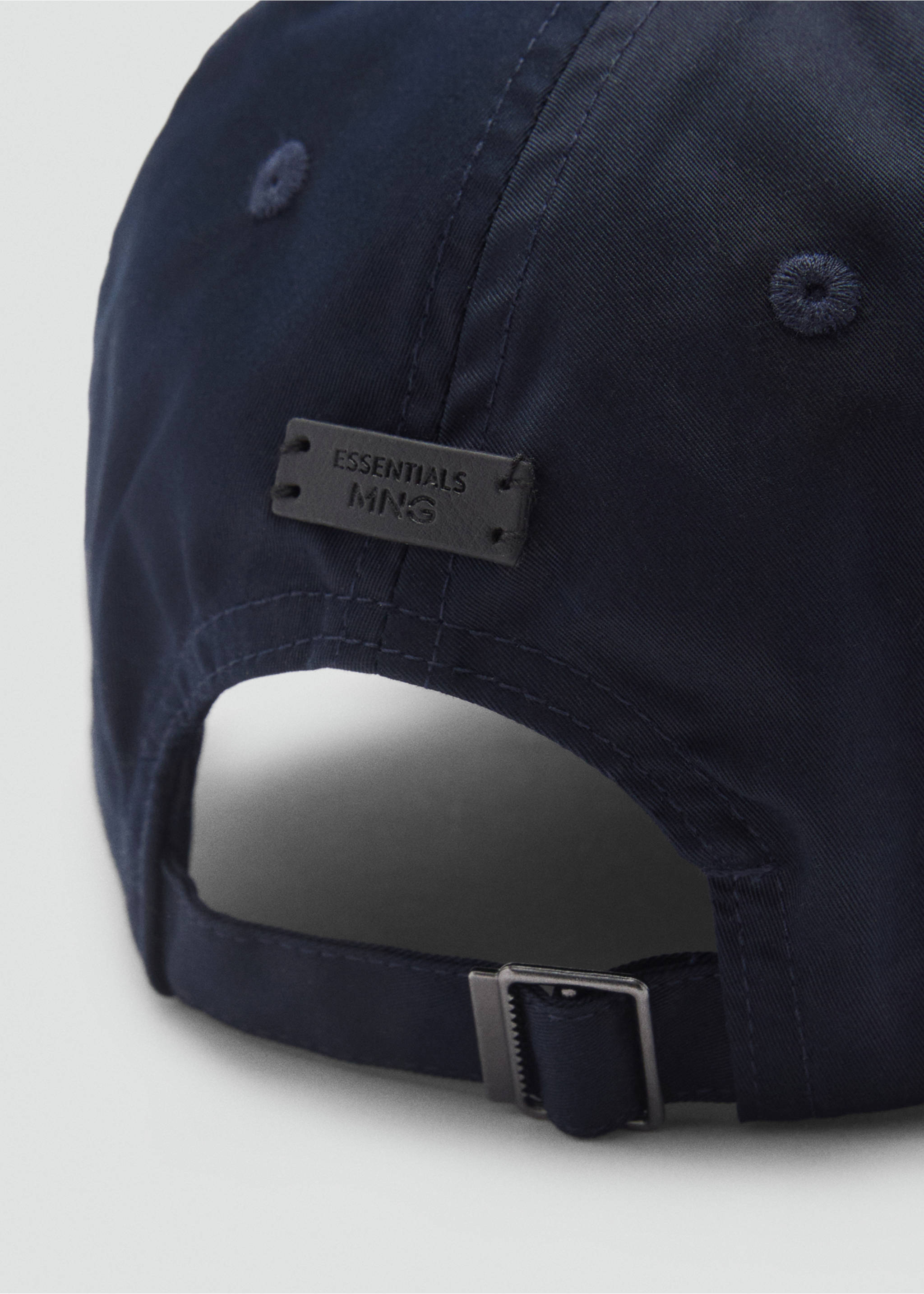 Gorra algodón visera - Detalle del artículo 1, Azul marino oscuro. Ref: 87074797-00.