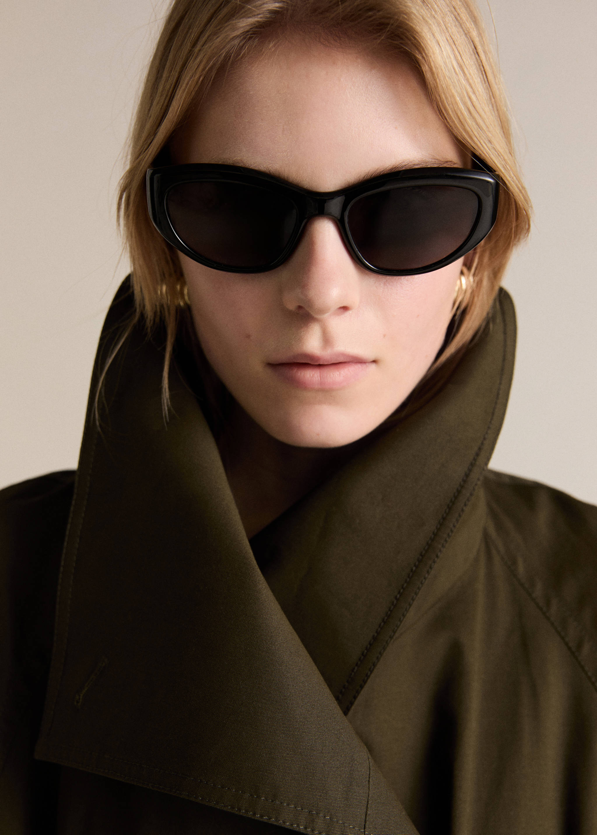 Длинный тренч с двубортной застежкой - Деталь изделия 1