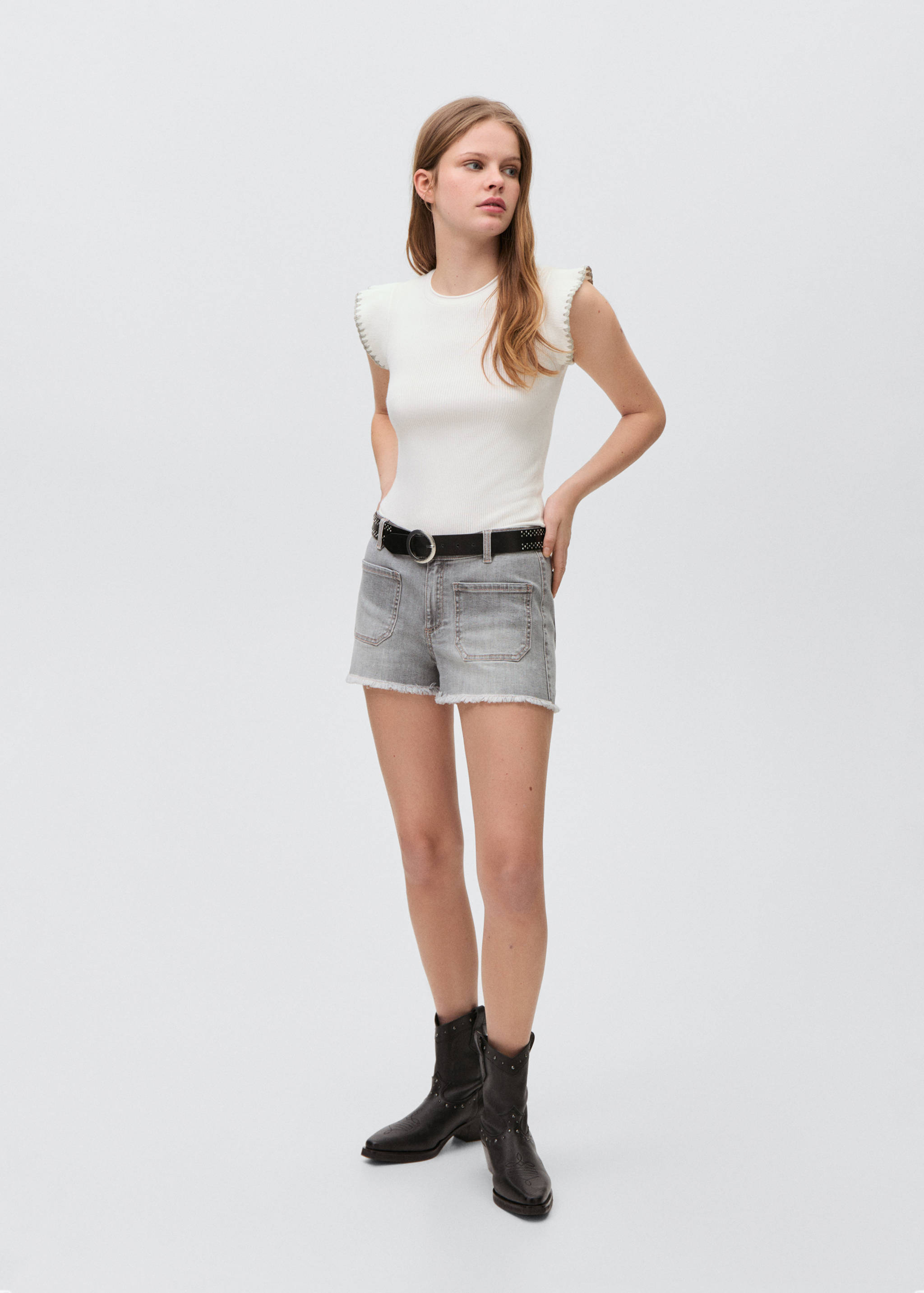 Top mit Volantdetail - Allgemeine Ansicht