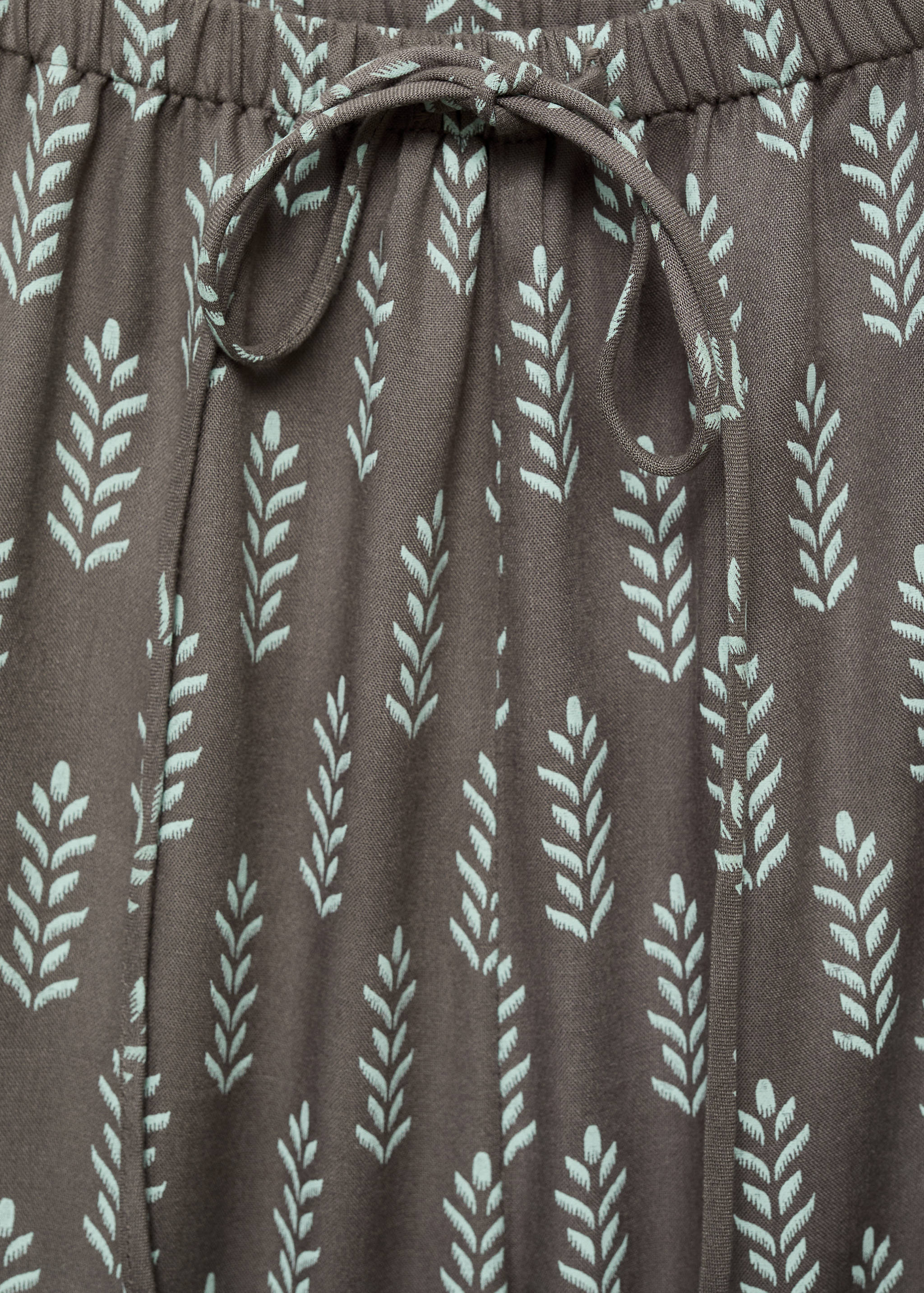 Printed straight trousers - Details of the article 8