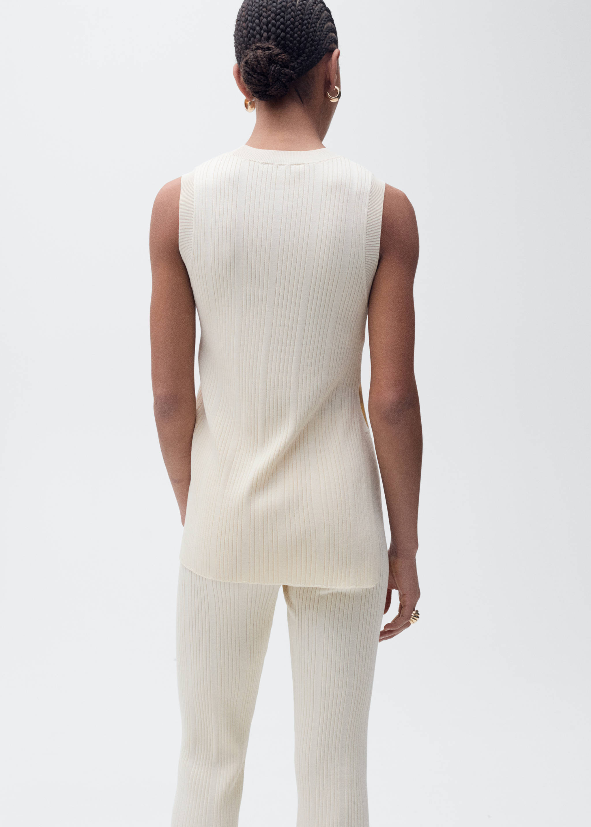 Ribbed top with openings - Reverse of the article