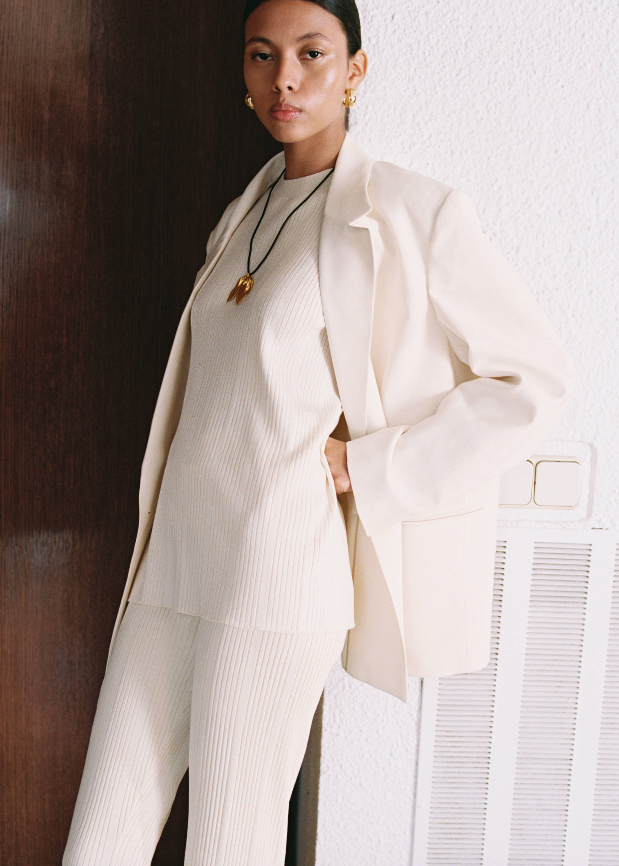 Ribbed top with openings - Details of the article 7