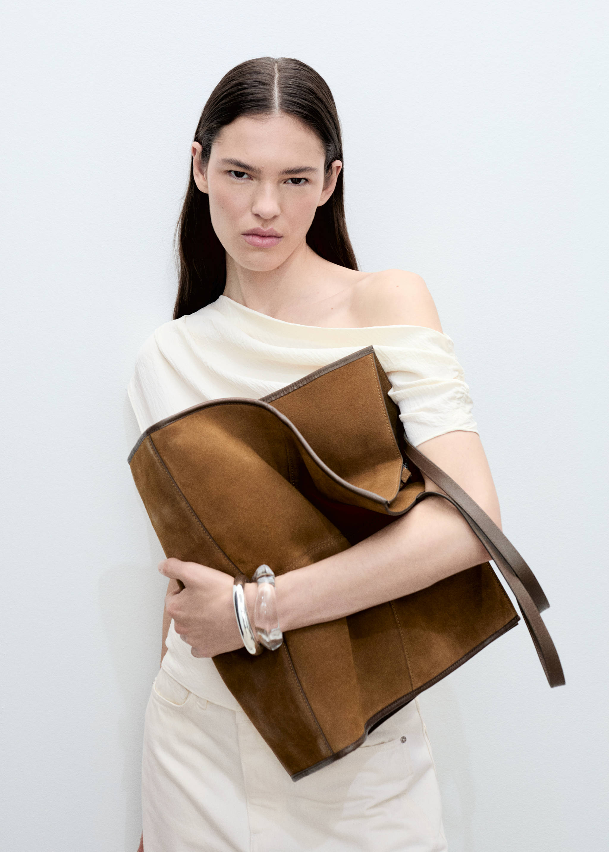 Asymmetric ruched top - Details of the article 1