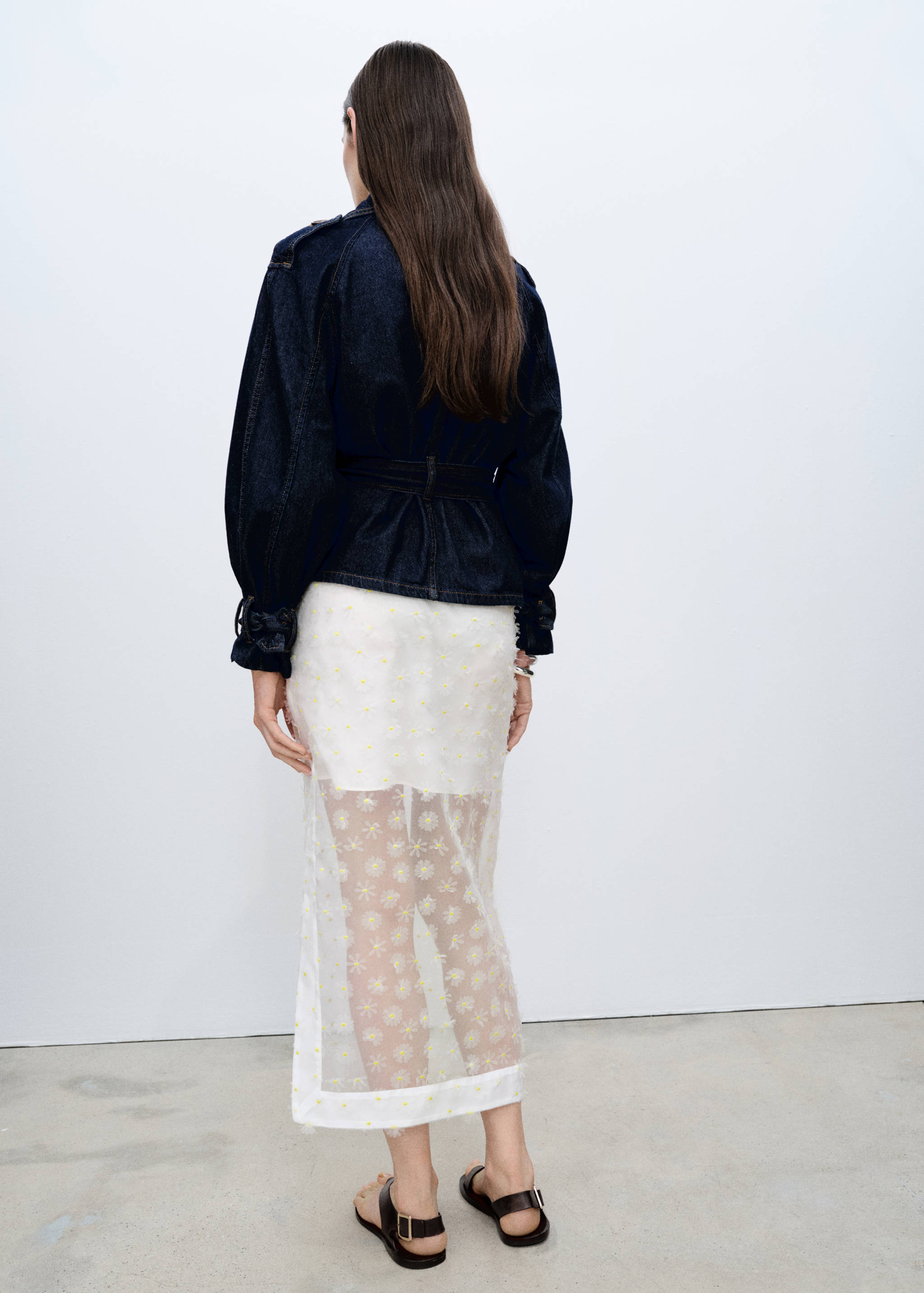 Semi-transparent floral-embroidered skirt - Reverse of the article