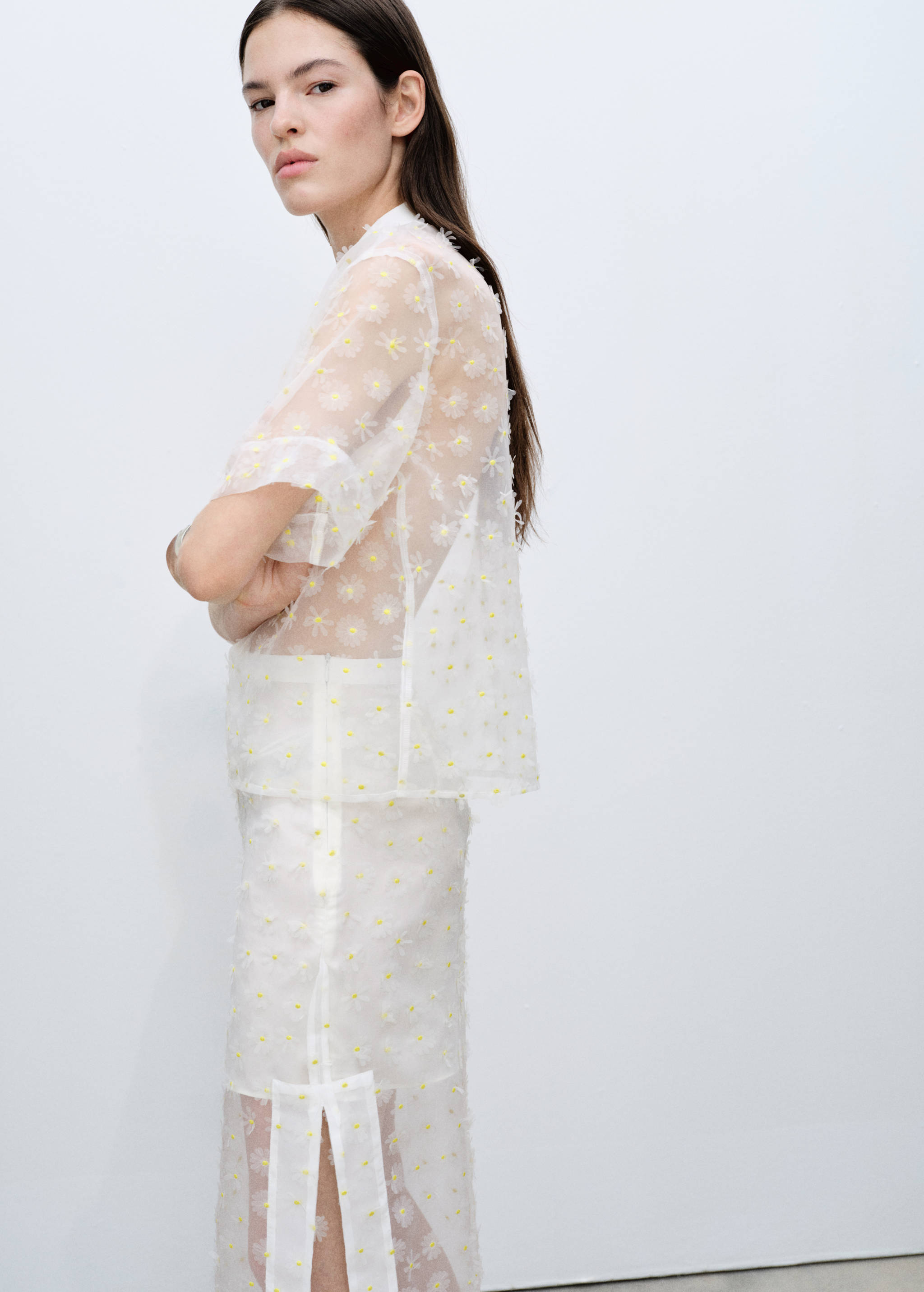 Semi-transparent floral-embroidered skirt - Details of the article 2