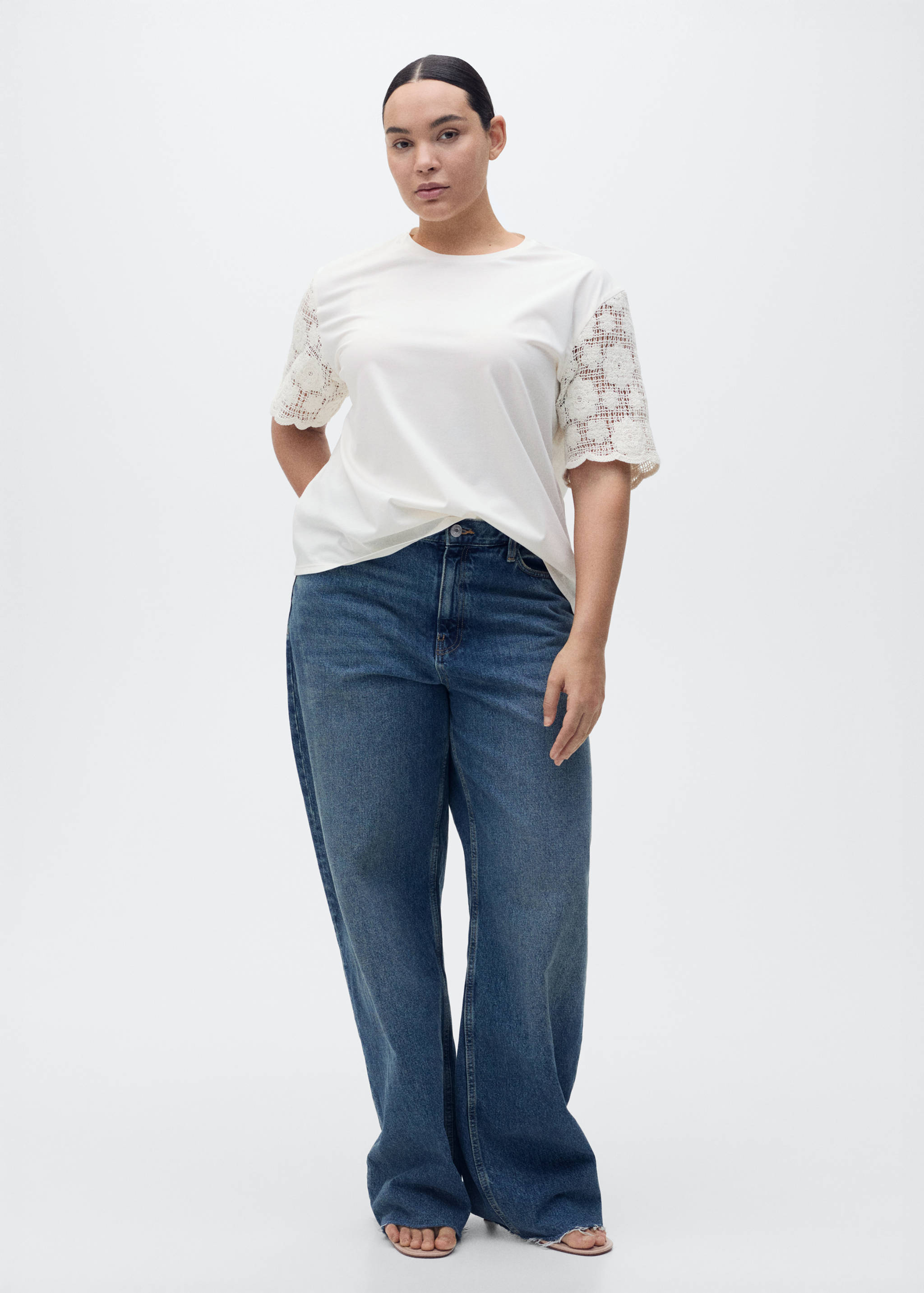 Cotton crochet sleeve t-shirt - Details of the article 3