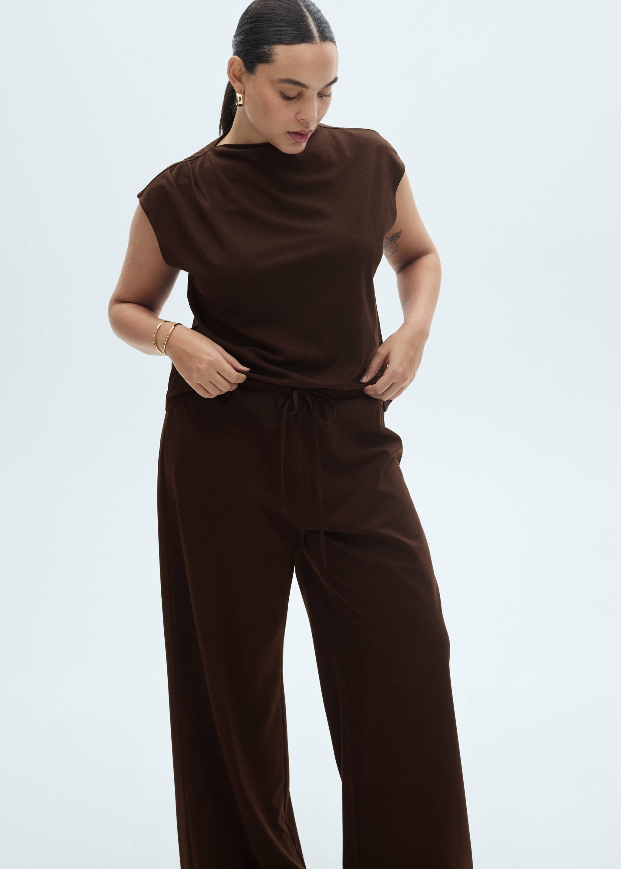 Wide leg trousers with elastic waist - Details of the article 4