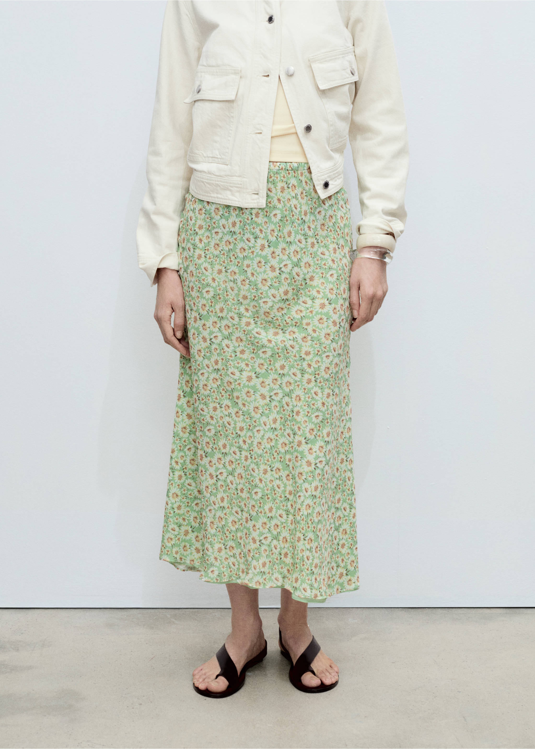 Long floral flared skirt - Medium plane, Pastel Green. Ref: 87075757-00.