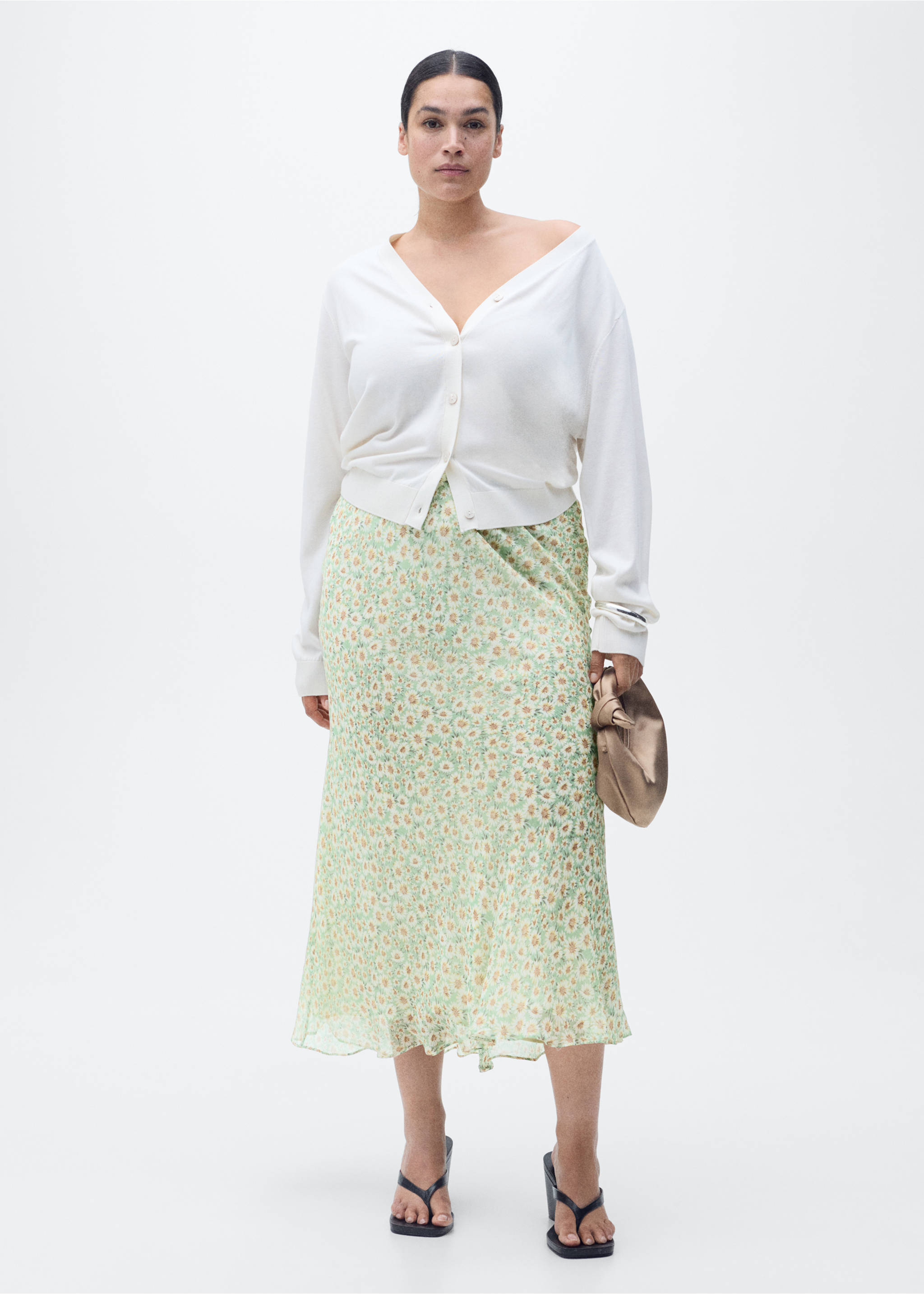 Long floral flared skirt - Details of the article 3, Pastel Green. Ref: 87075757-00.