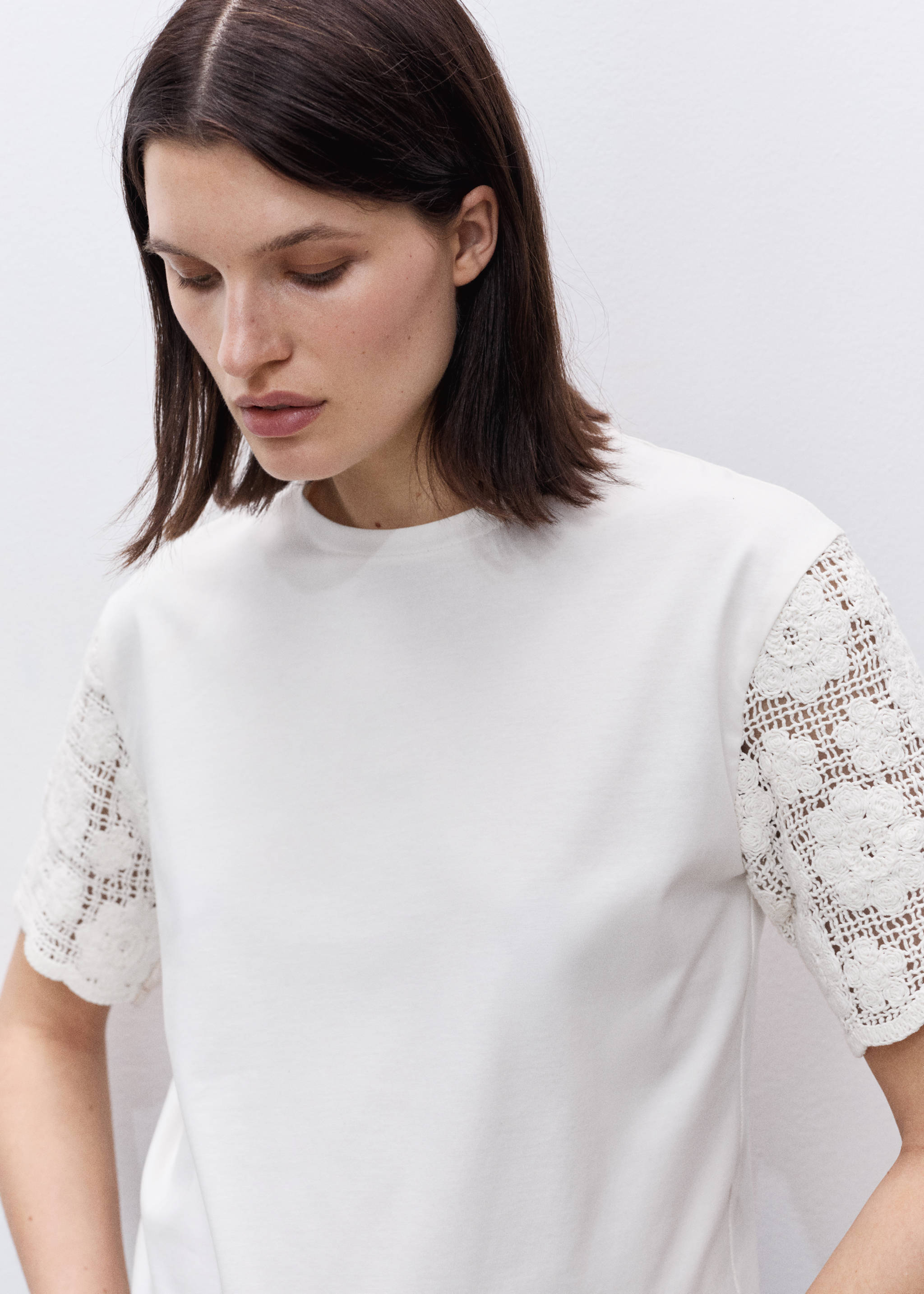 Maternity top with crochet sleeves - Details of the article 1