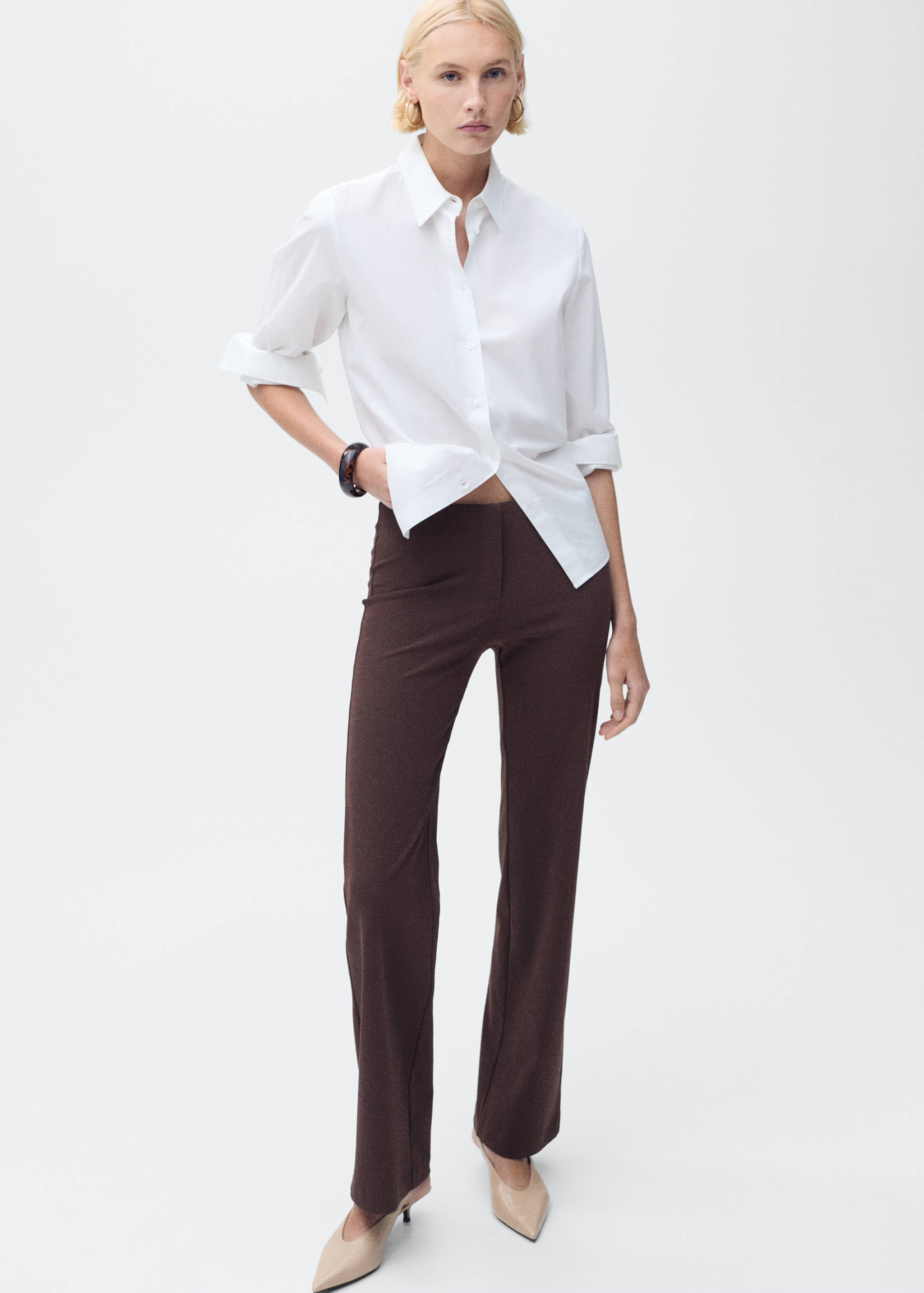 Calças fato retas - Pormenor do artigo 2