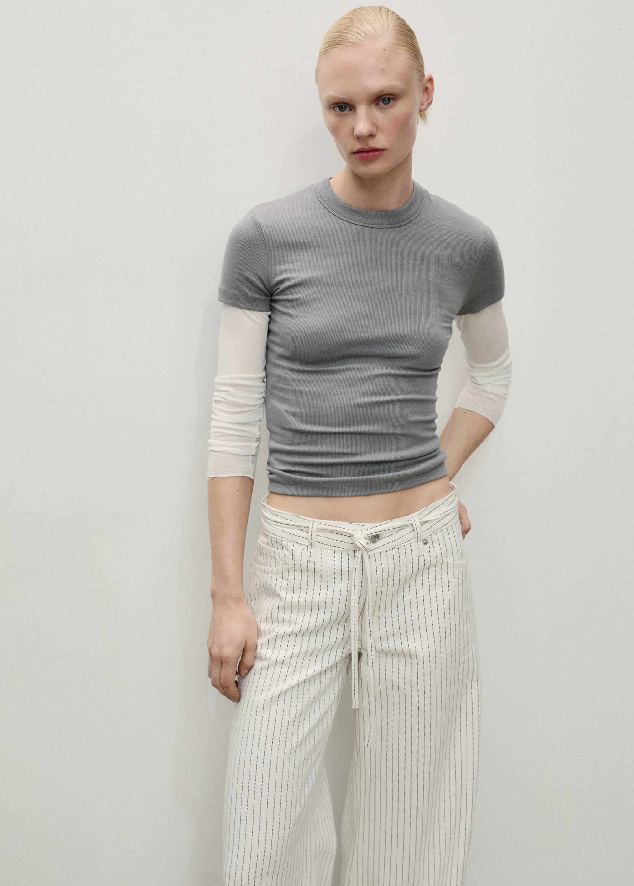 Wide leg jeans with stripes and belt - Details of the article 1