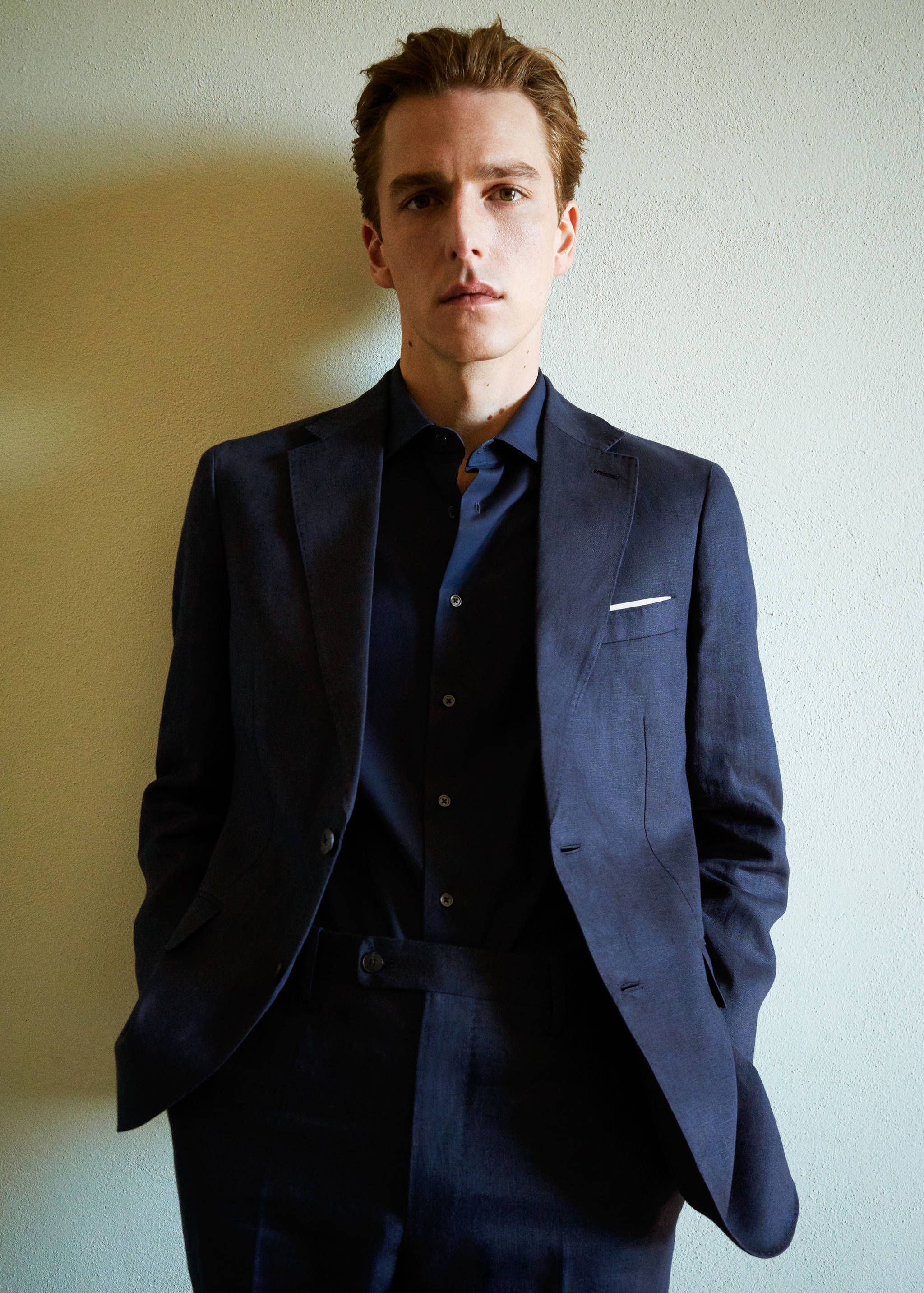 Amalfi 100% linen slim-fit suit blazer - Details of the article 4