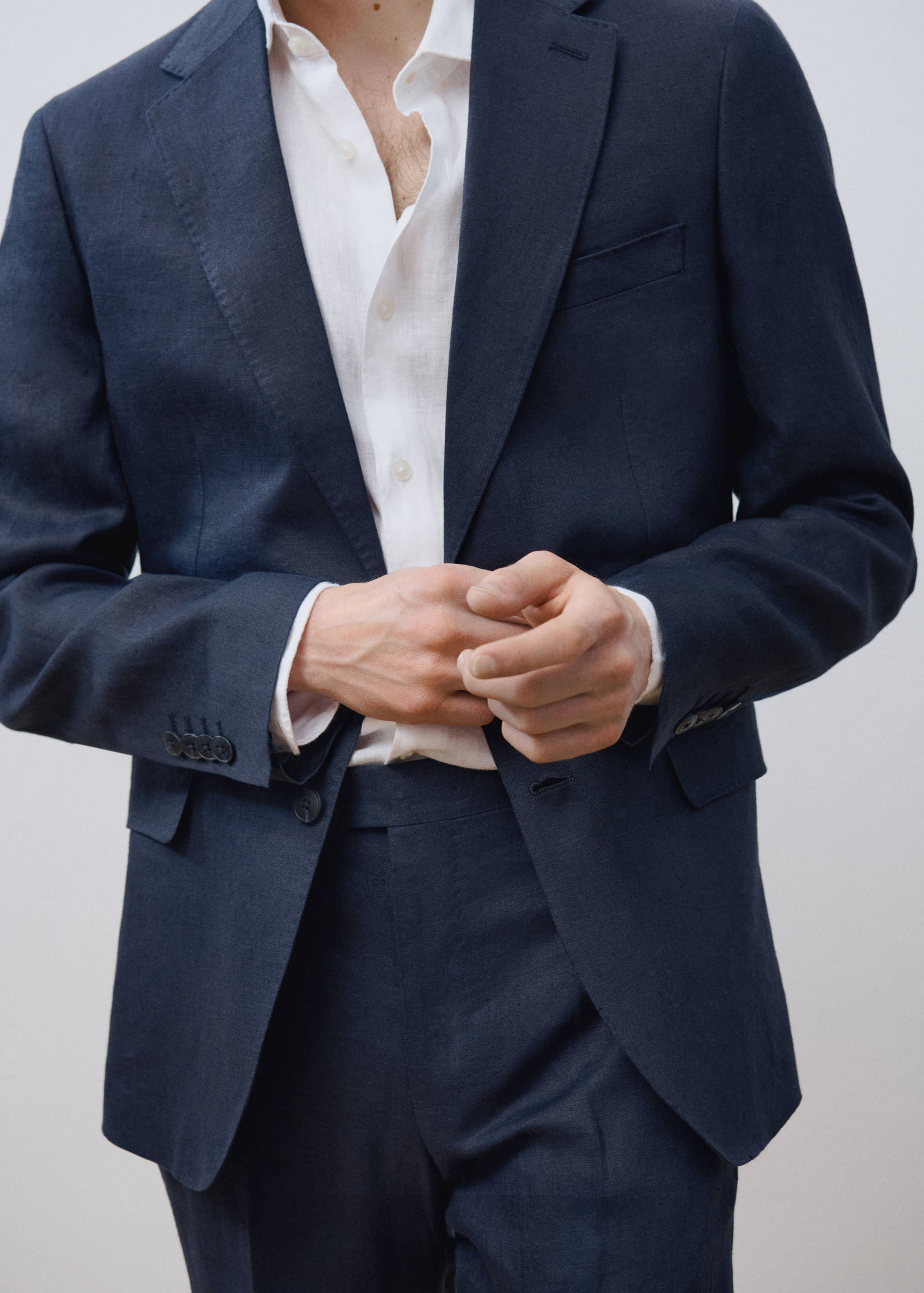 Amalfi 100% linen slim-fit suit blazer - Details of the article 9