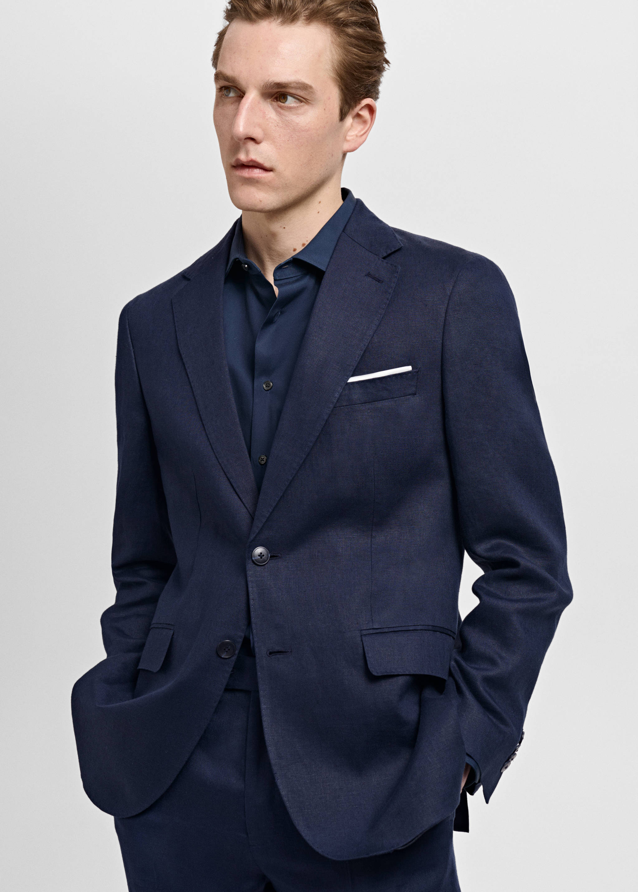 Amalfi 100% linen slim-fit suit jacket - Details of the article 4