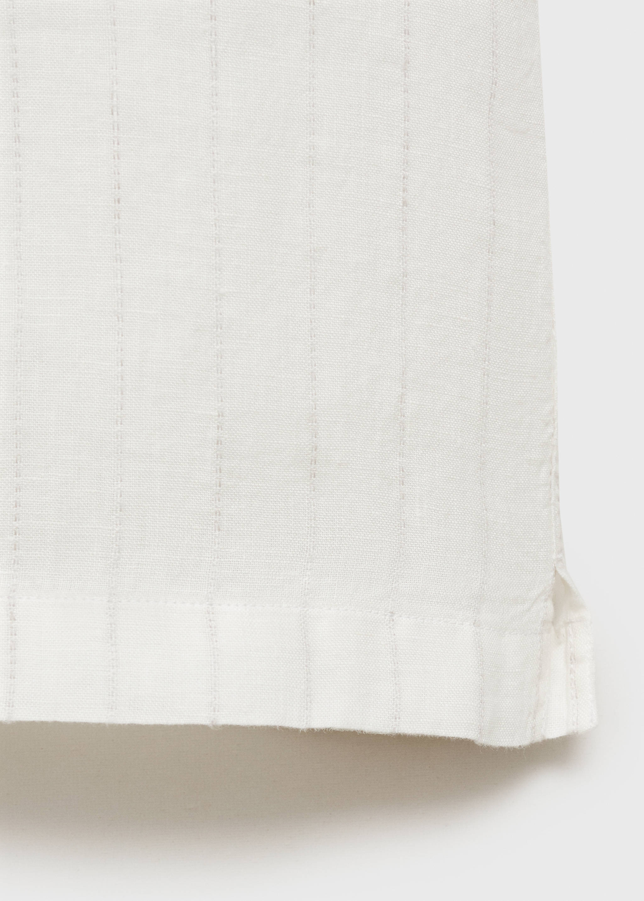 100% linen shirt with pinstripes - Details of the article 0