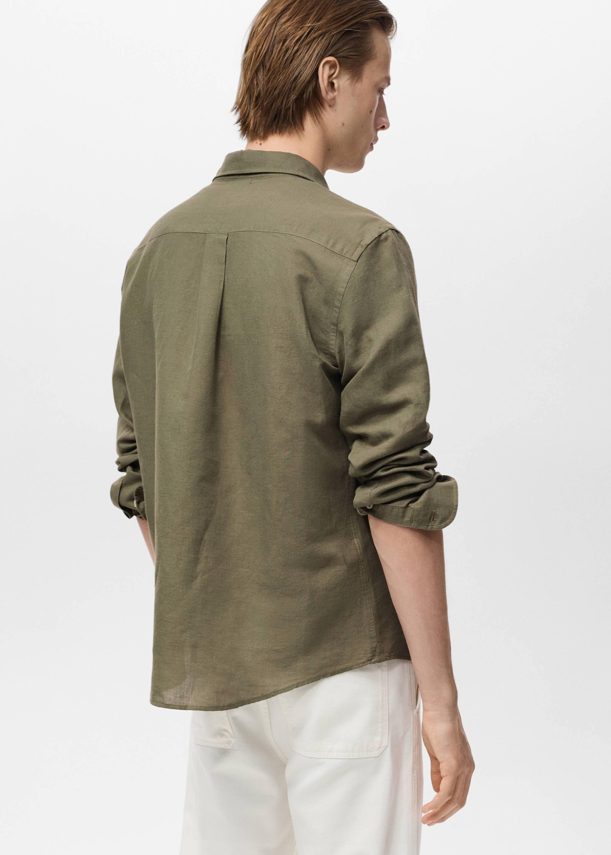 قميص كتان بجيب - الجهة الخلفية للمنتج
